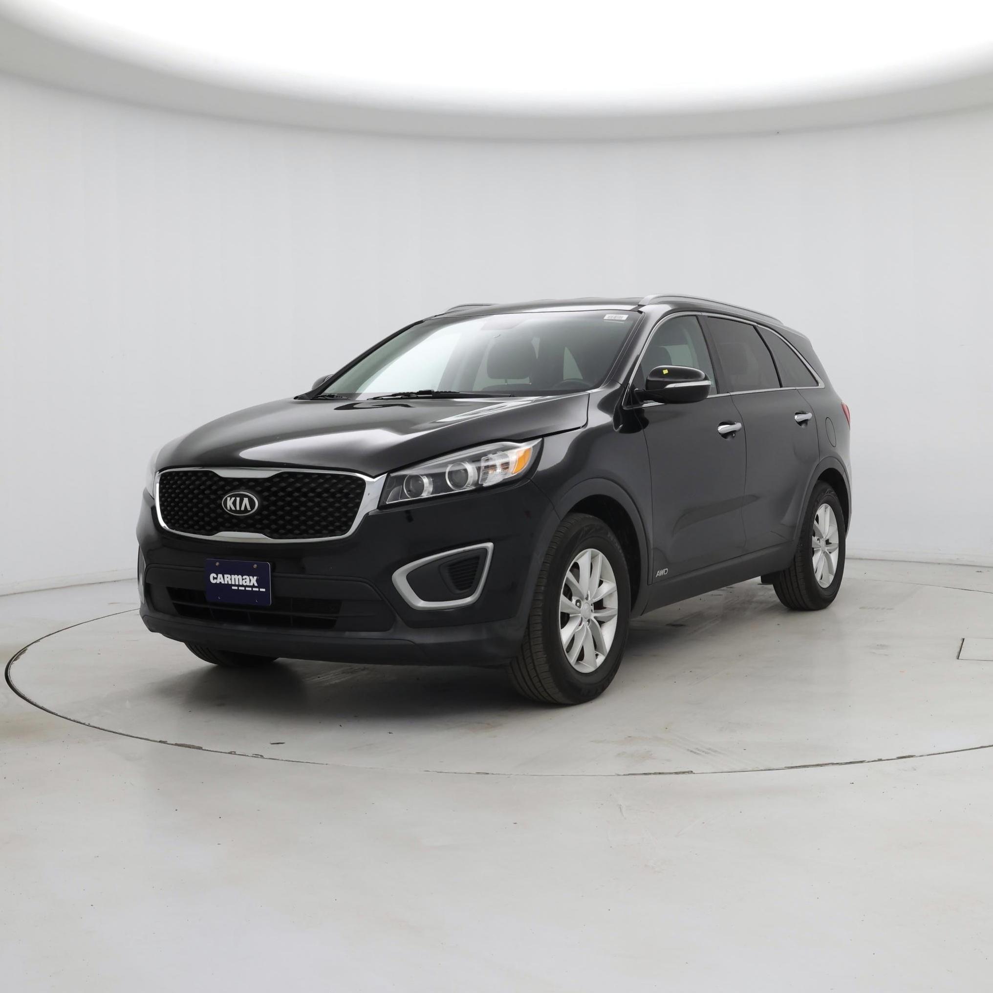 Thumbnail: 2017 Kia Sorento - 4