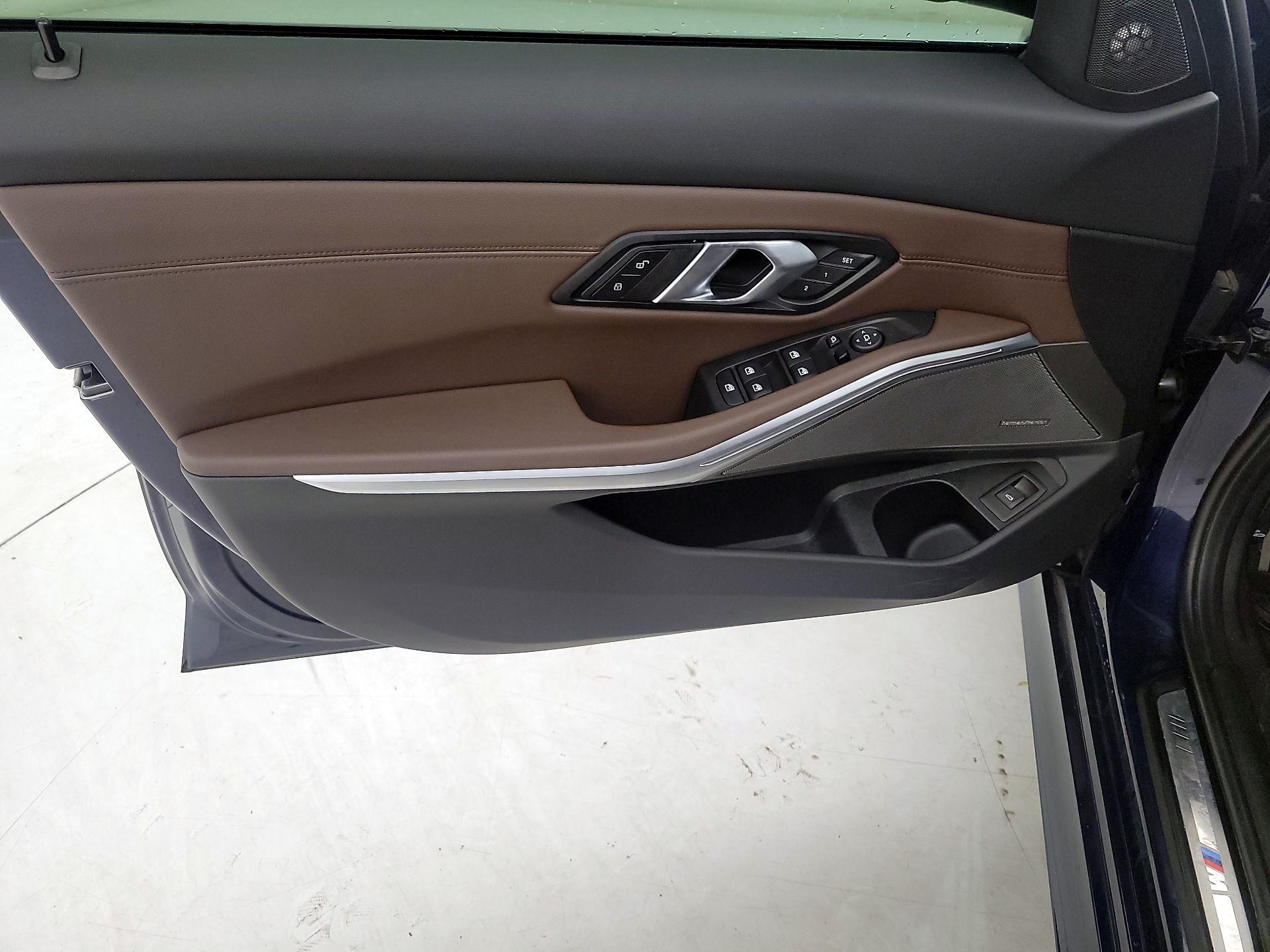 Thumbnail: 2024 BMW 3 Series - 12