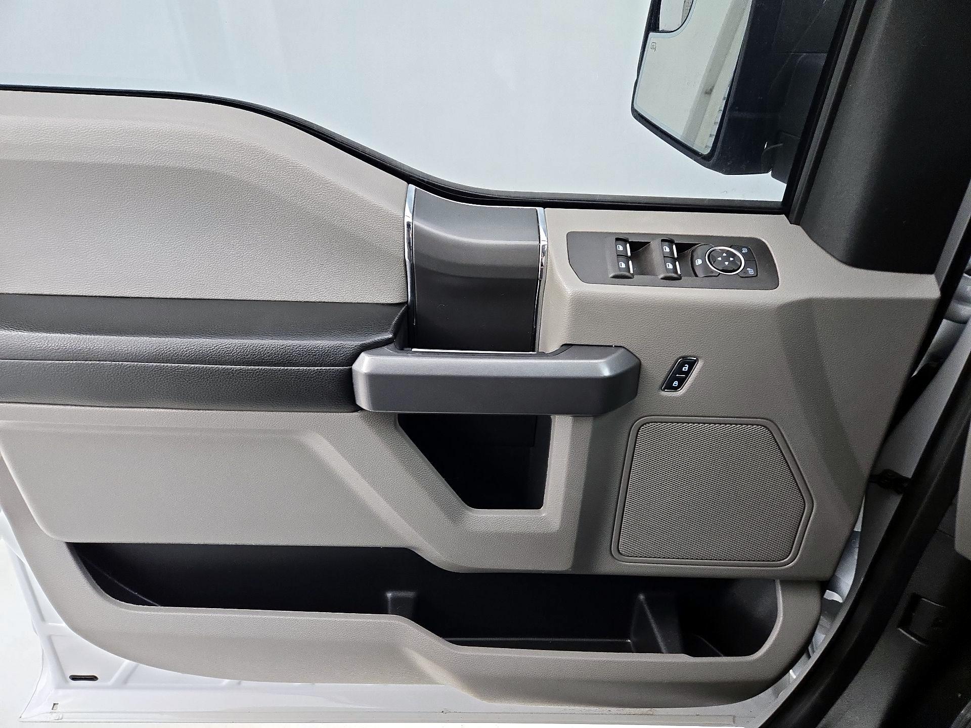 Thumbnail: 2017 Ford F-150 - 12