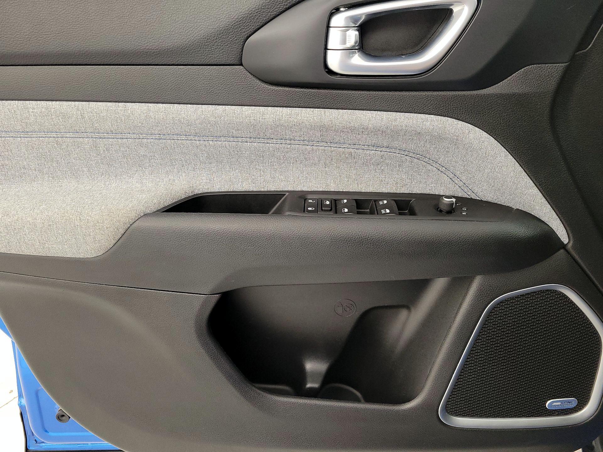 Thumbnail: 2022 Jeep Compass - 12