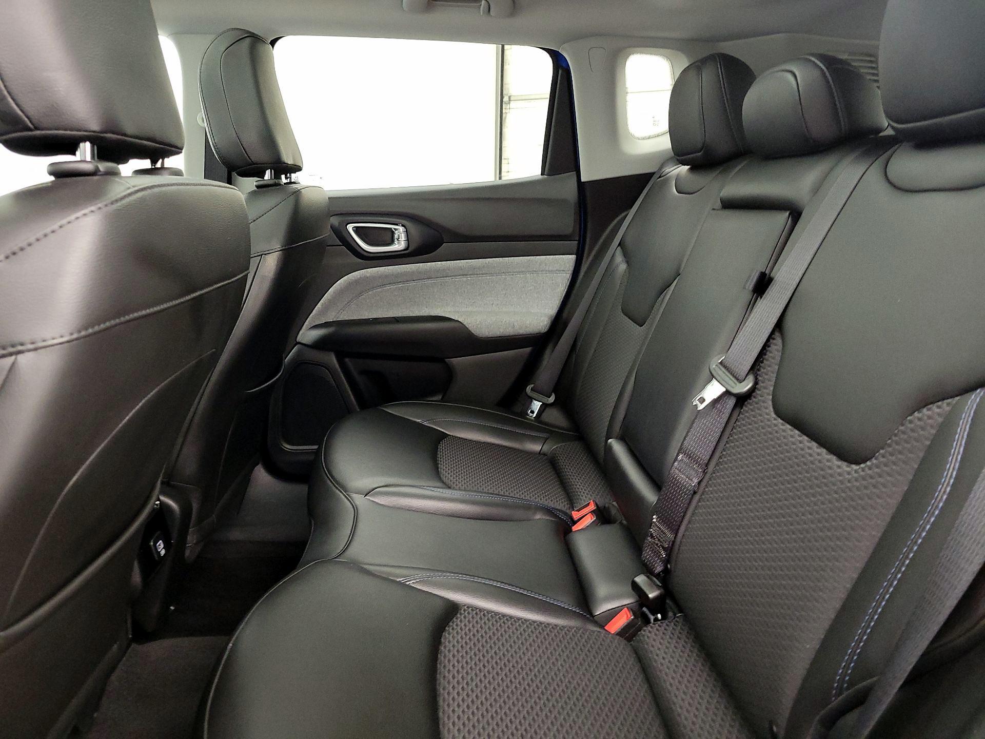 Thumbnail: 2022 Jeep Compass - 19