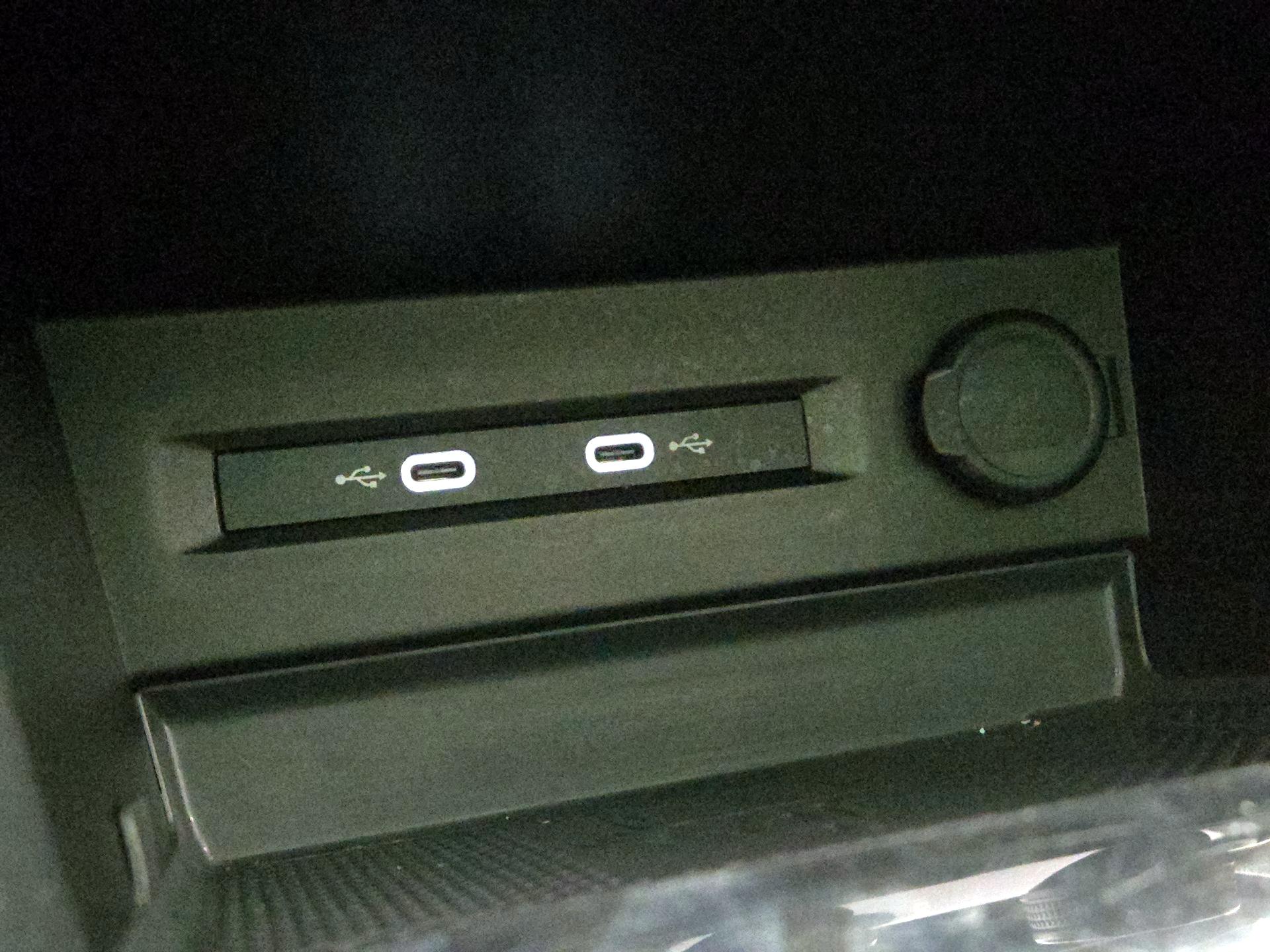 Thumbnail: 2022 Volkswagen Taos - 18