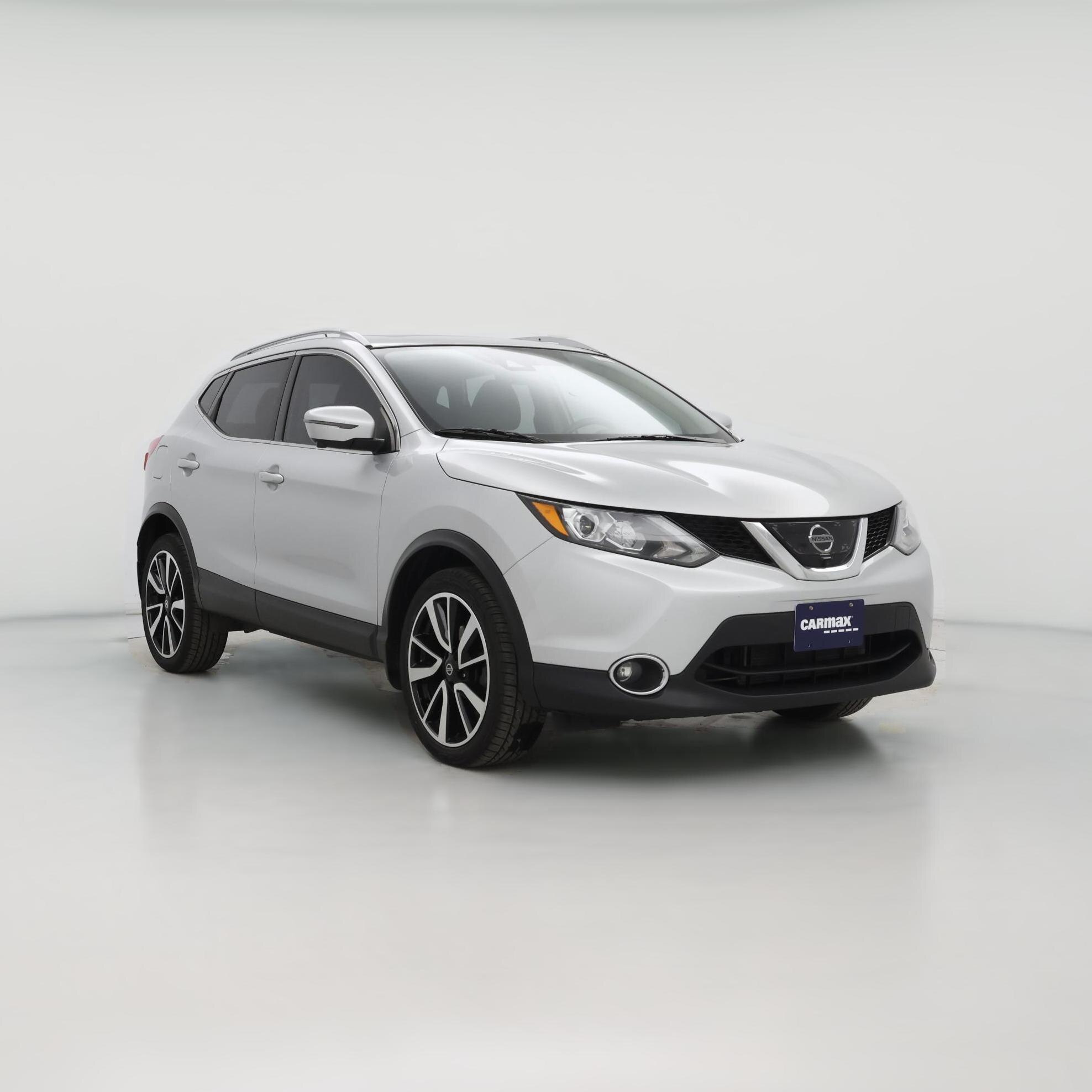 Thumbnail: 2017 Nissan Rogue Sport - 1