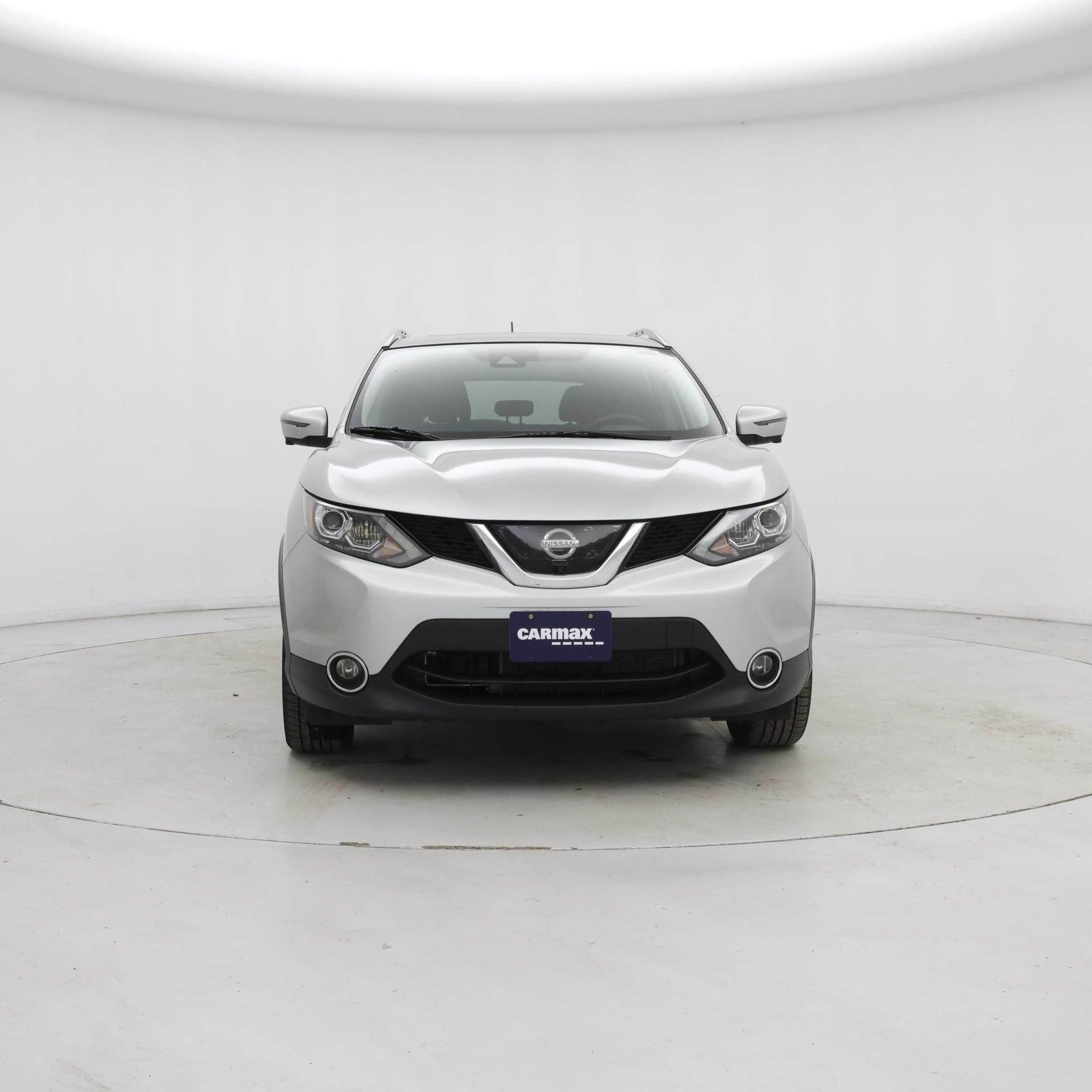 Thumbnail: 2017 Nissan Rogue Sport - 5