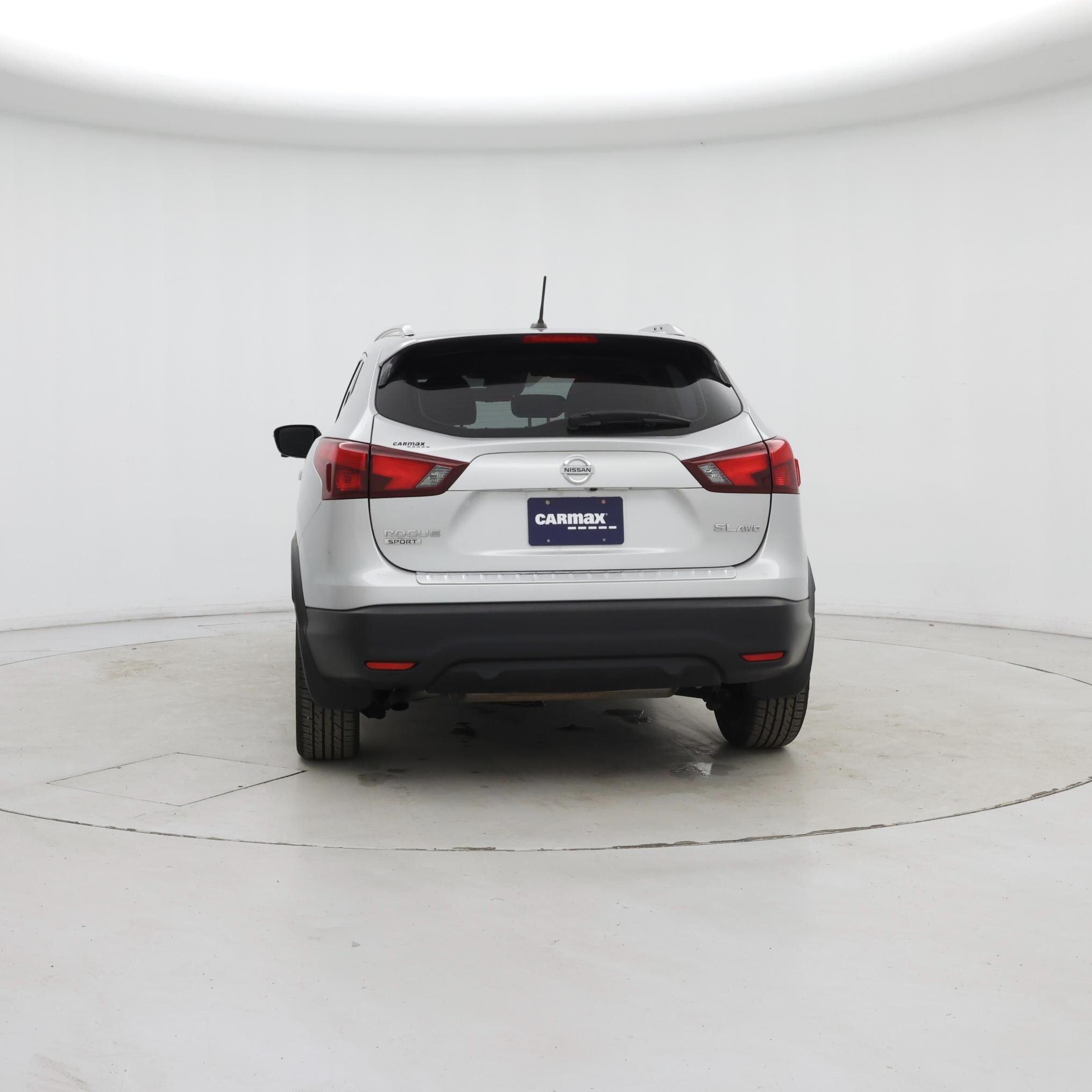 Thumbnail: 2017 Nissan Rogue Sport - 6