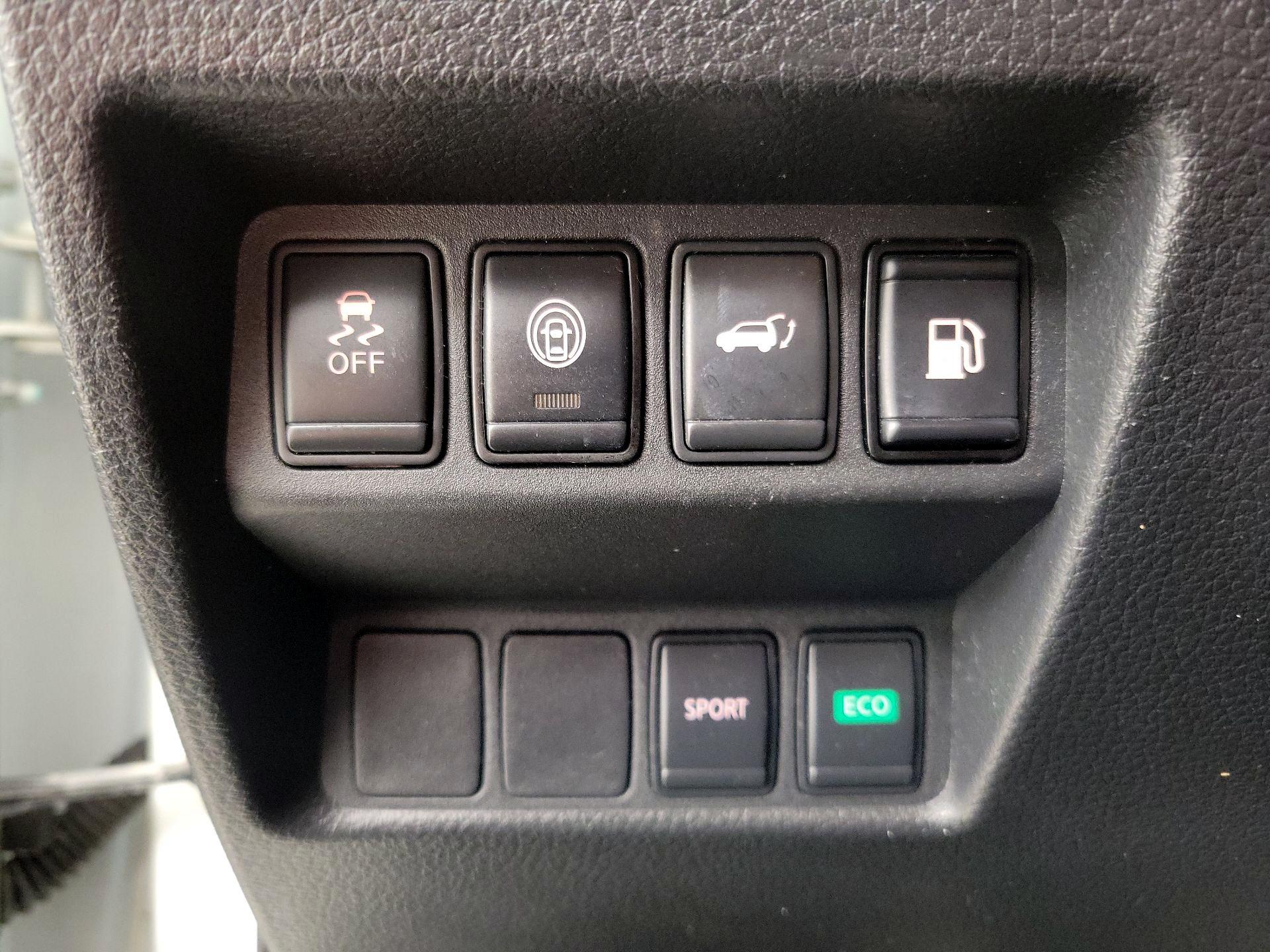 Thumbnail: 2020 Nissan Rogue - 13