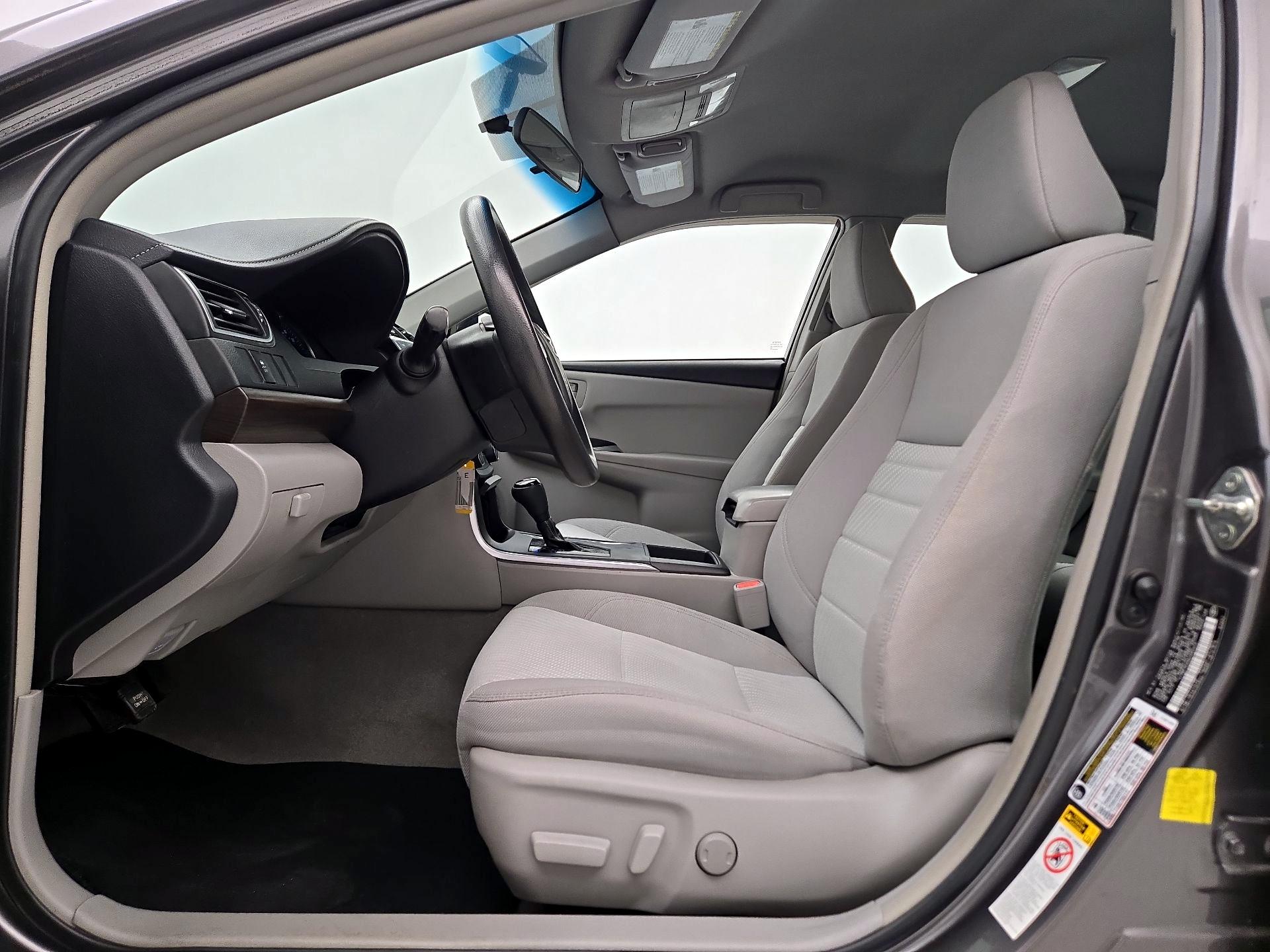 Thumbnail: 2016 Toyota Camry - 11