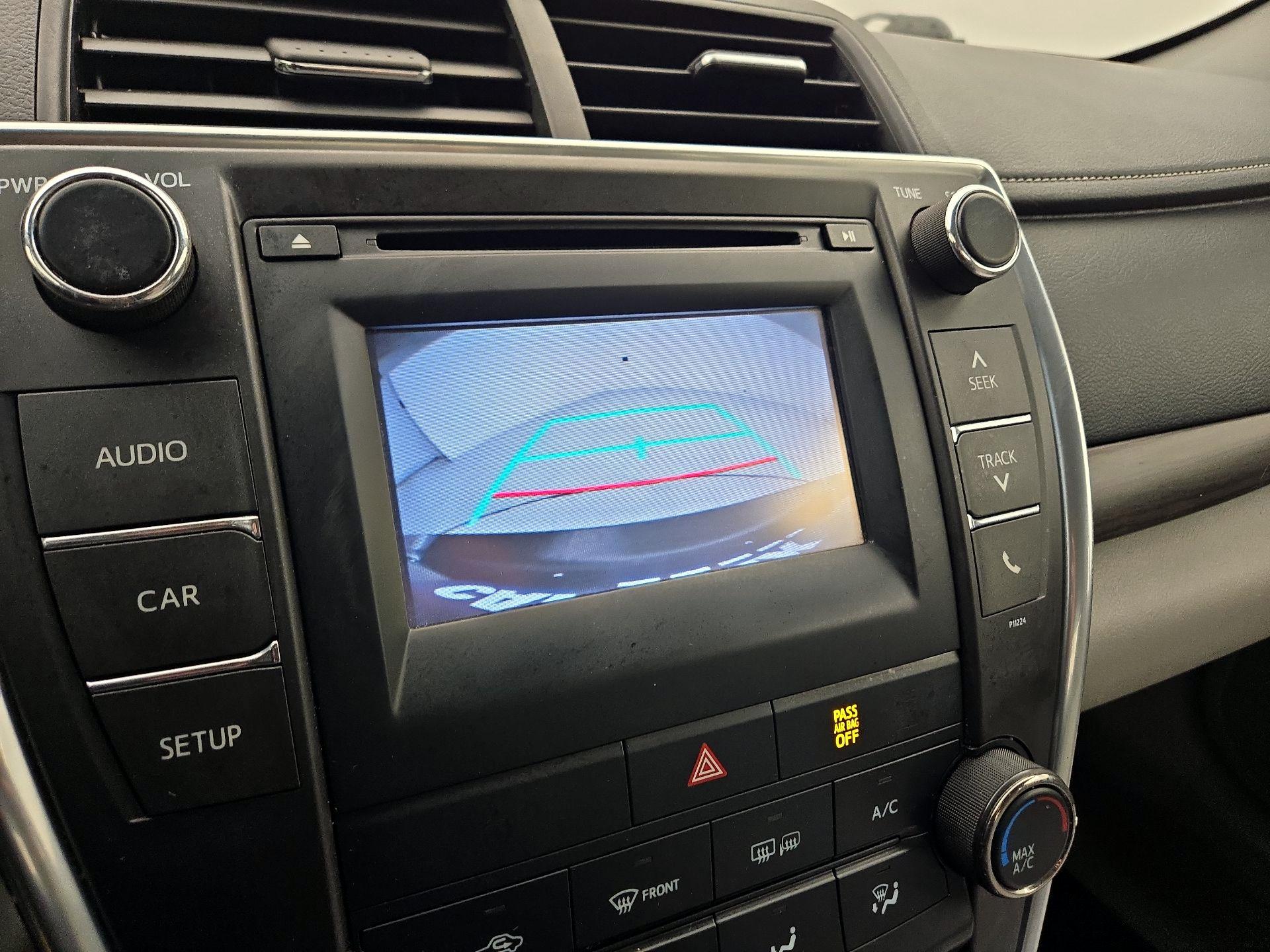 Thumbnail: 2016 Toyota Camry - 14