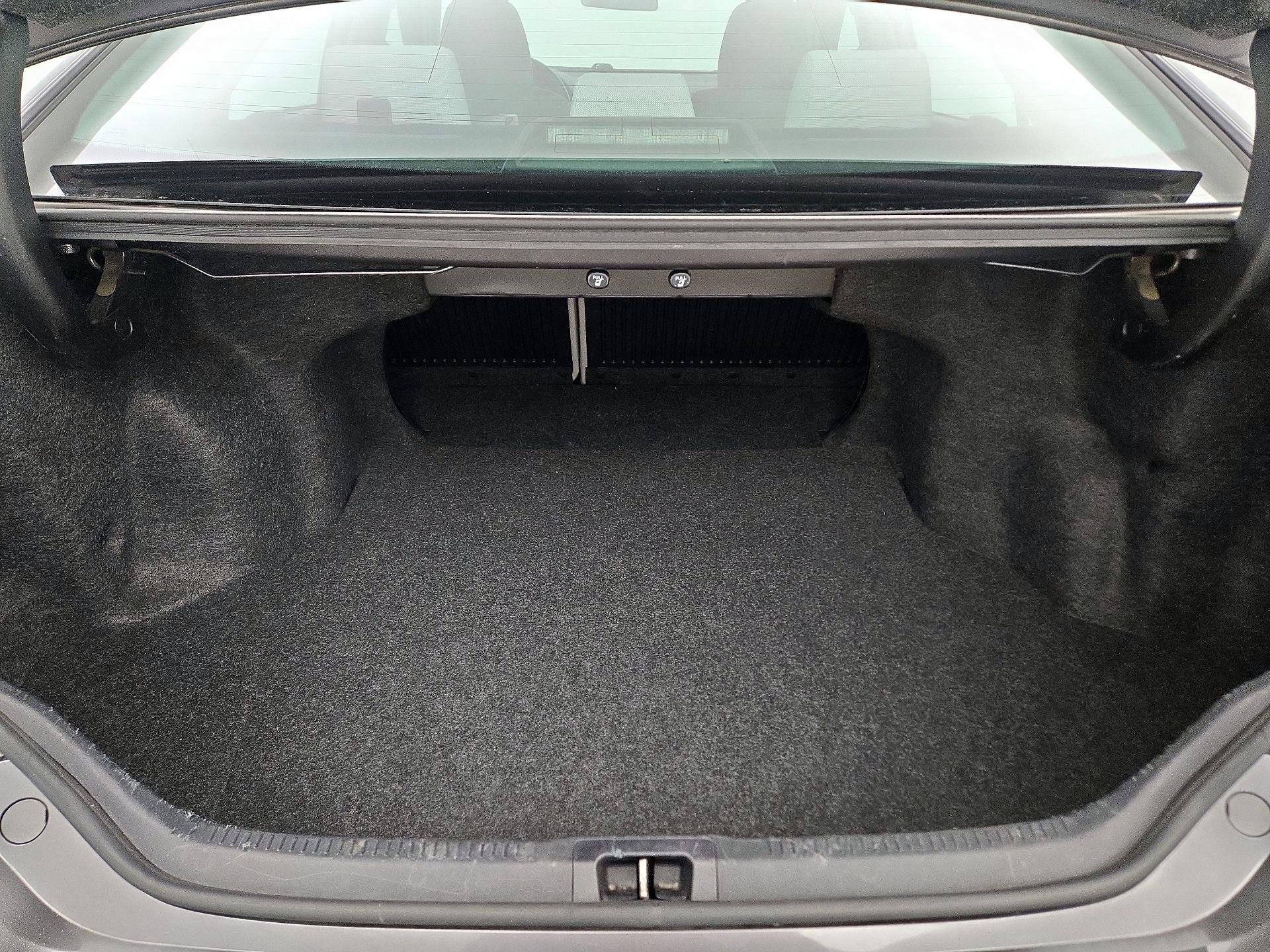 Thumbnail: 2016 Toyota Camry - 20