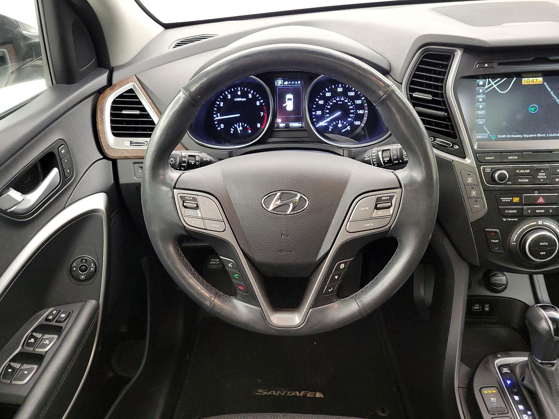 Thumbnail: 2017 Hyundai Santa Fe - 10