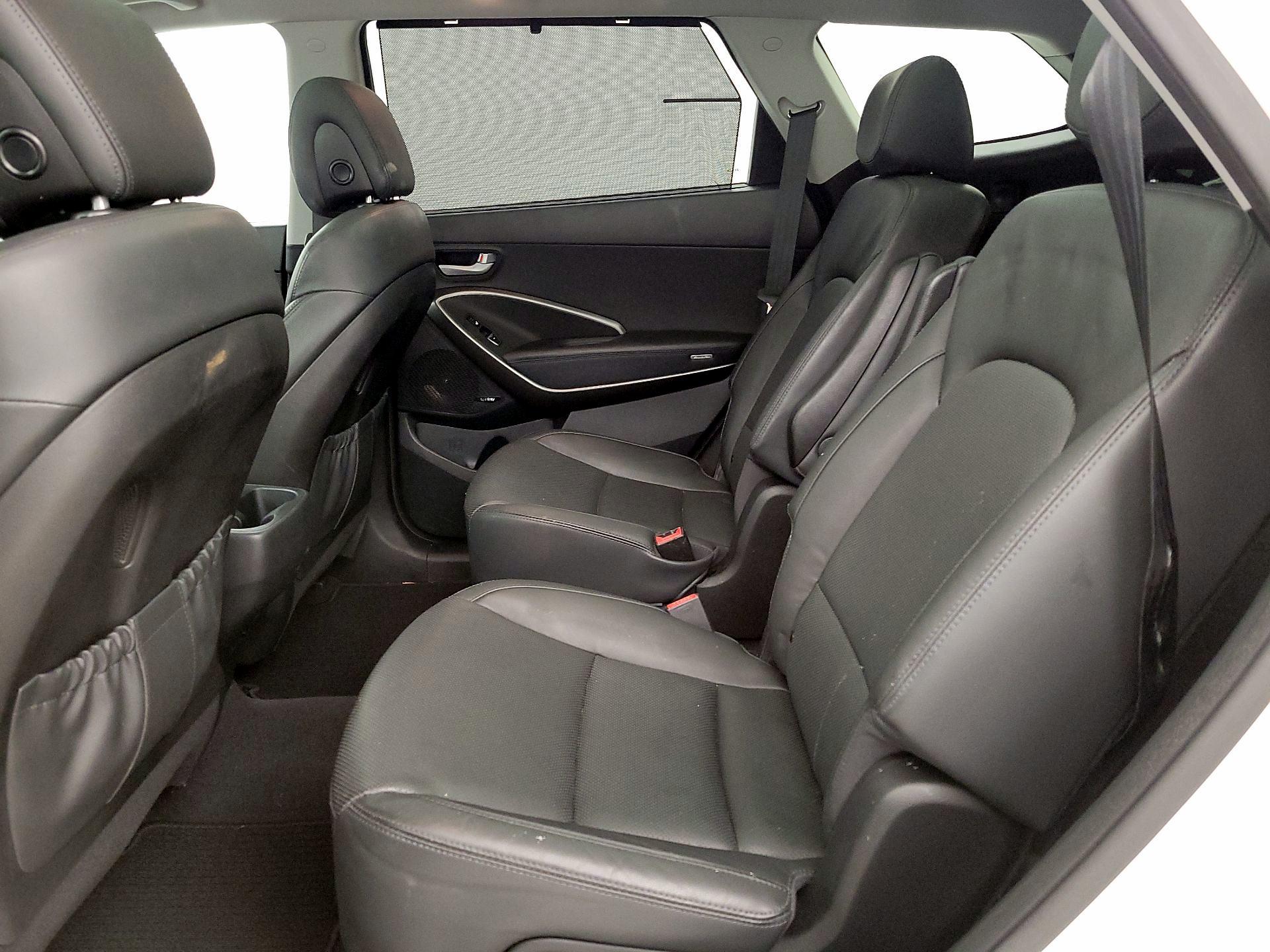 Thumbnail: 2017 Hyundai Santa Fe - 20