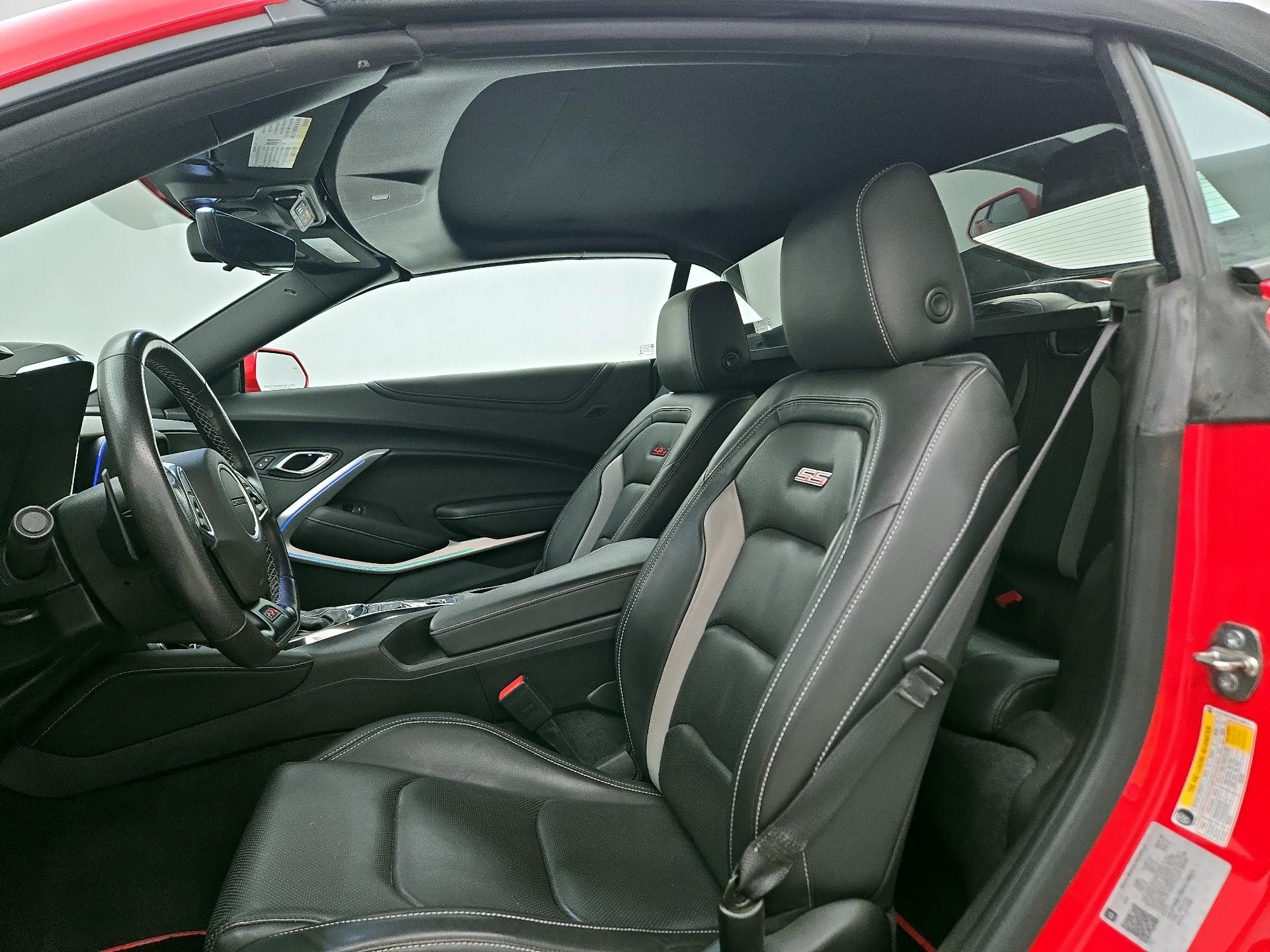 Thumbnail: 2019 Chevrolet Camaro - 11