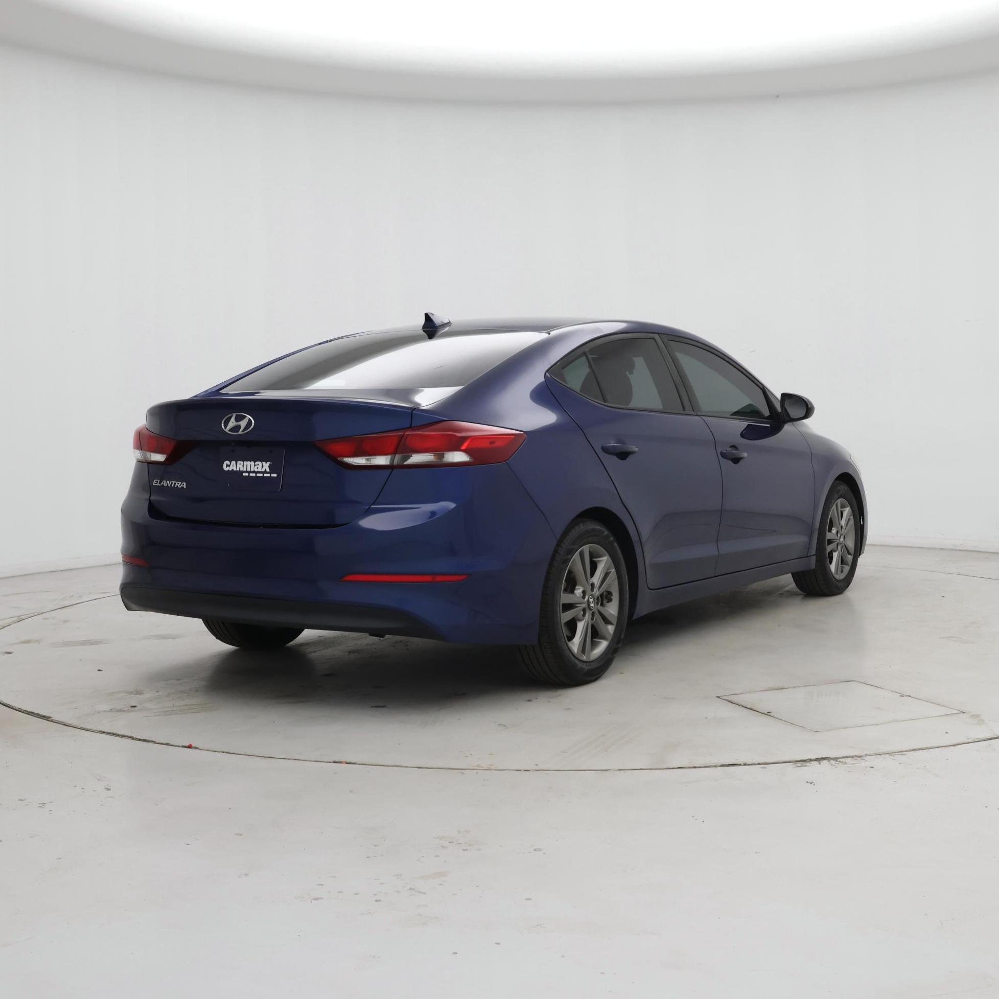 Thumbnail: 2018 Hyundai Elantra - 8