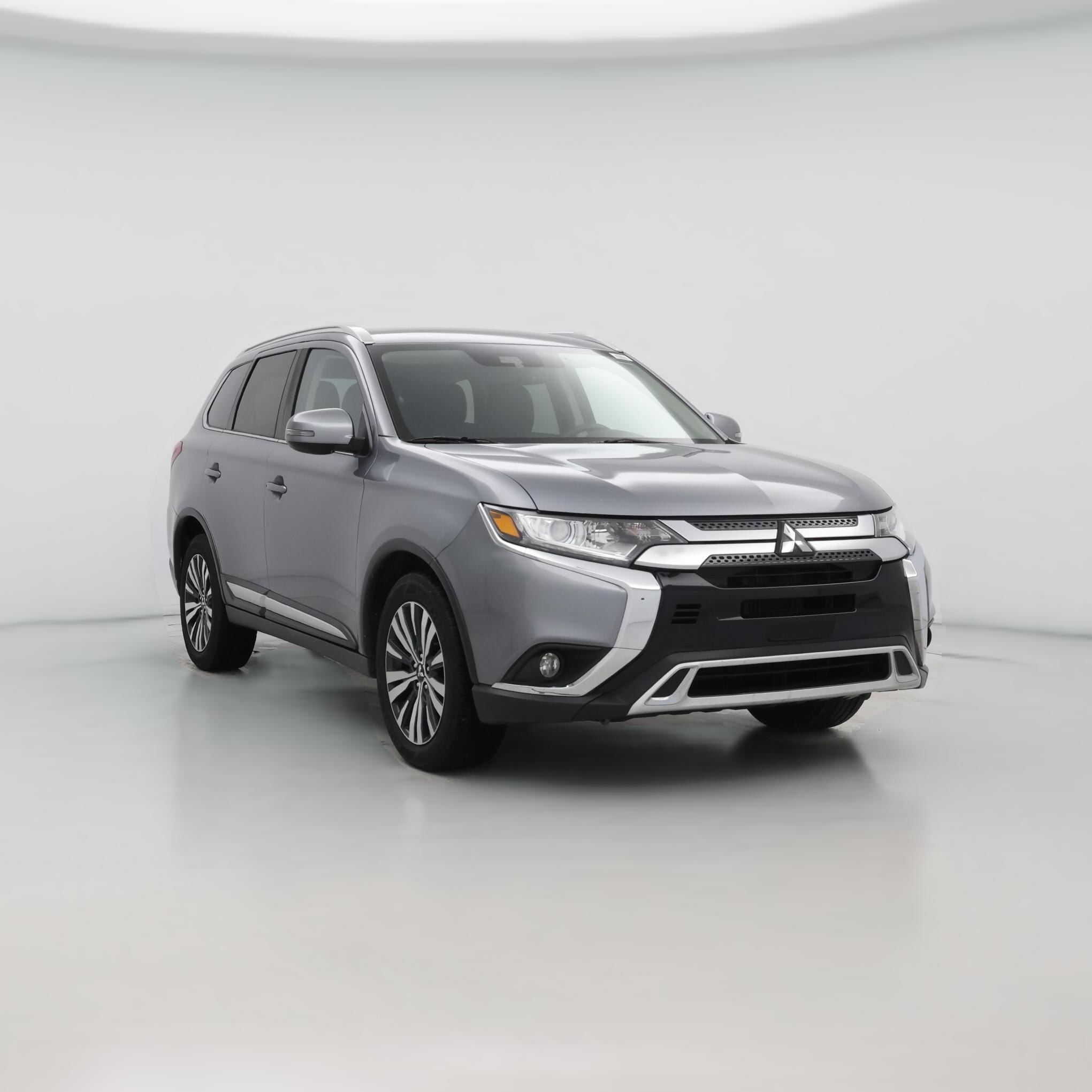 Thumbnail: 2020 Mitsubishi Outlander - 1