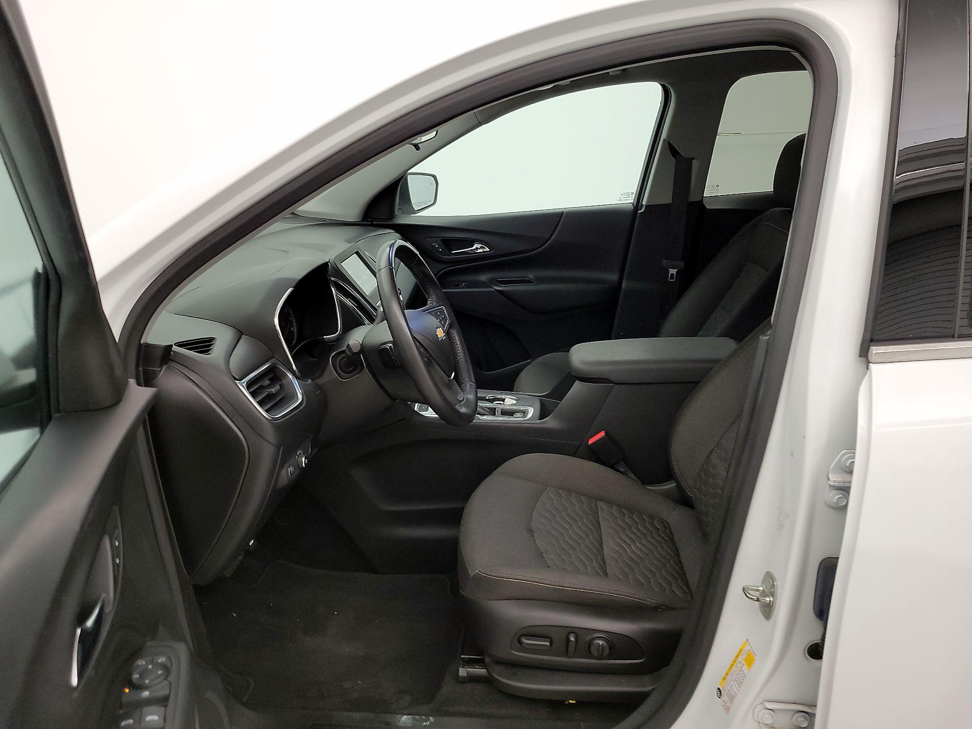 Thumbnail: 2018 Chevrolet Equinox - 11