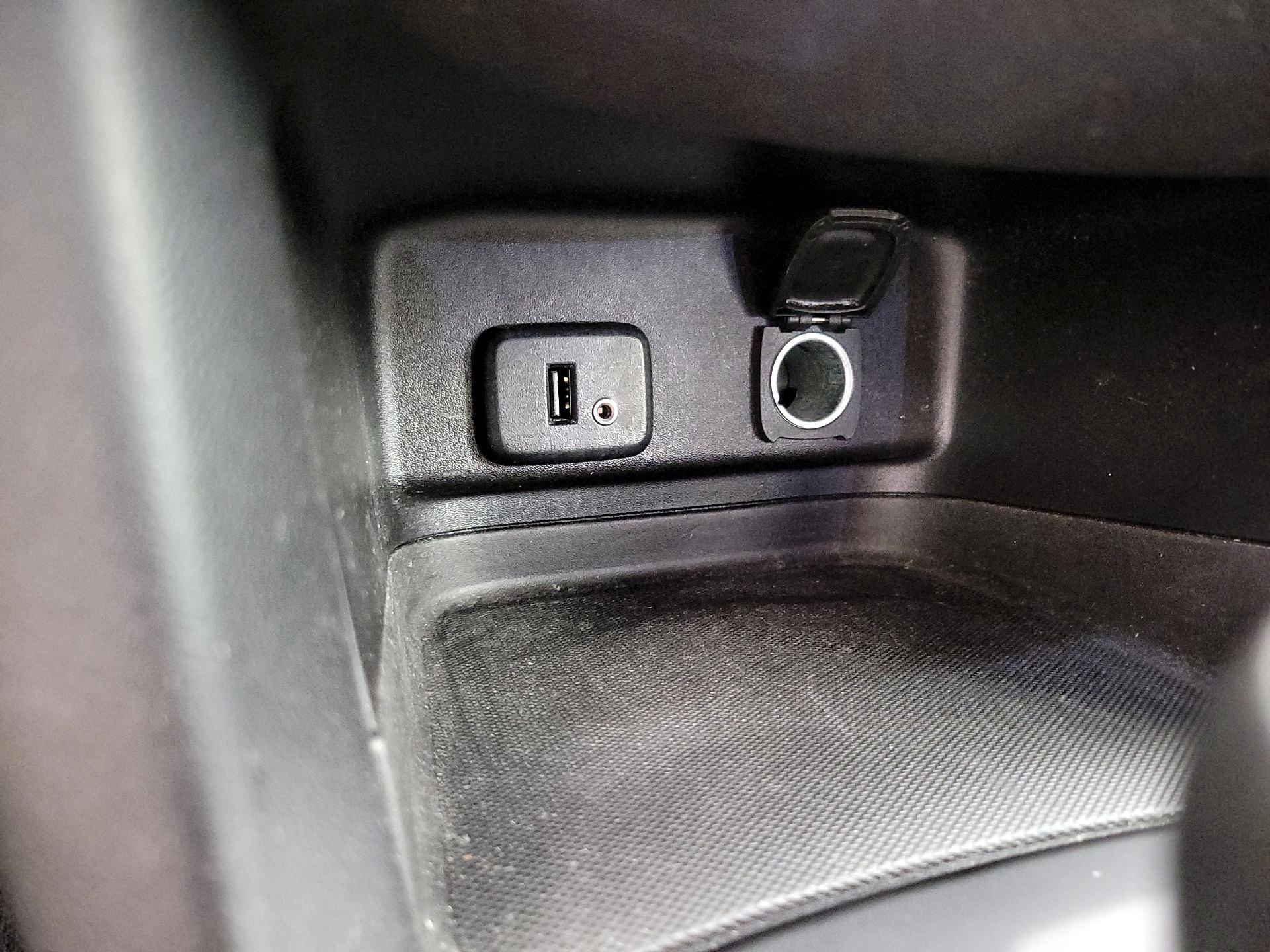 Thumbnail: 2018 Chevrolet Equinox - 18