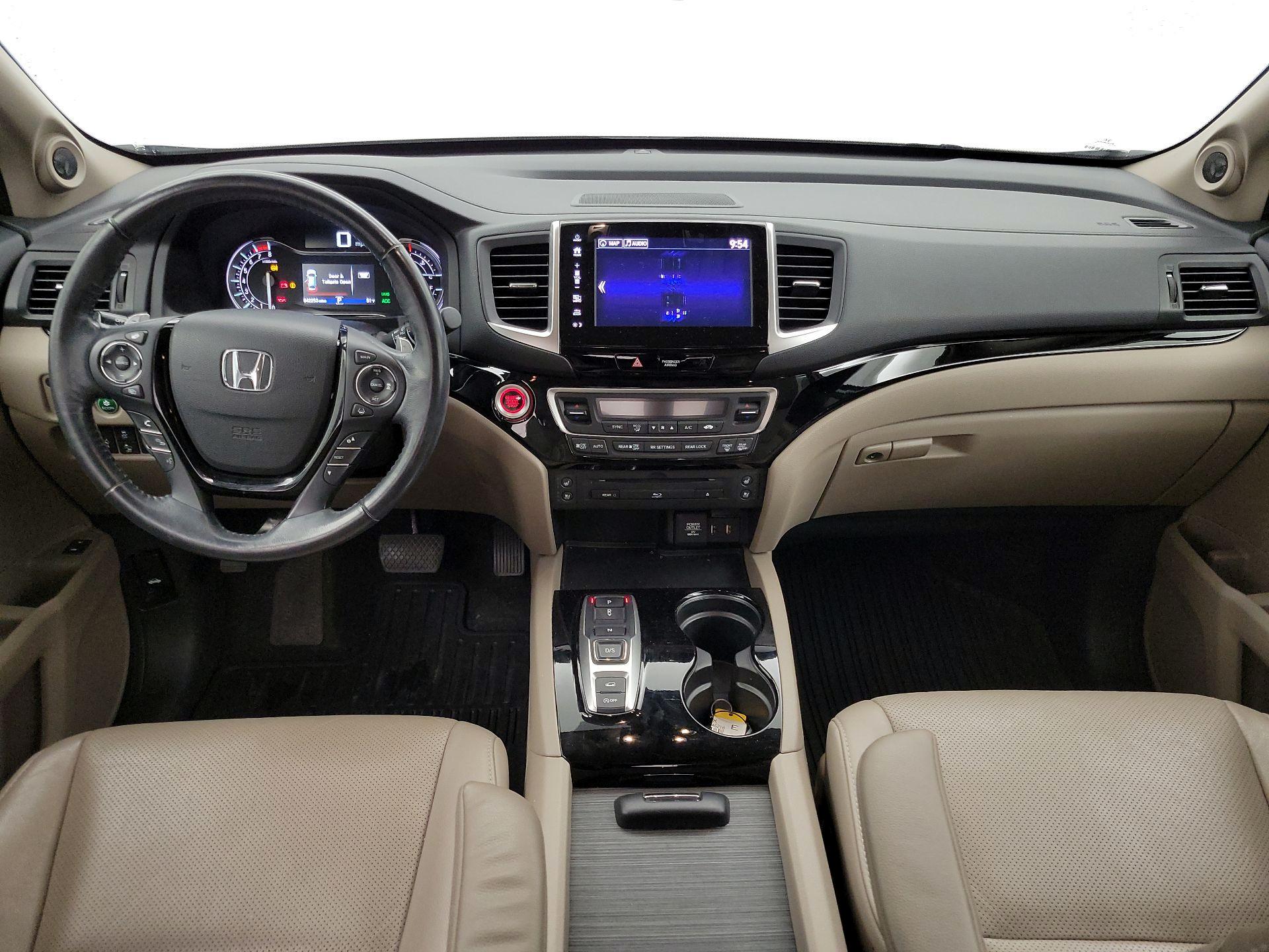 Thumbnail: 2018 Honda Pilot - 9