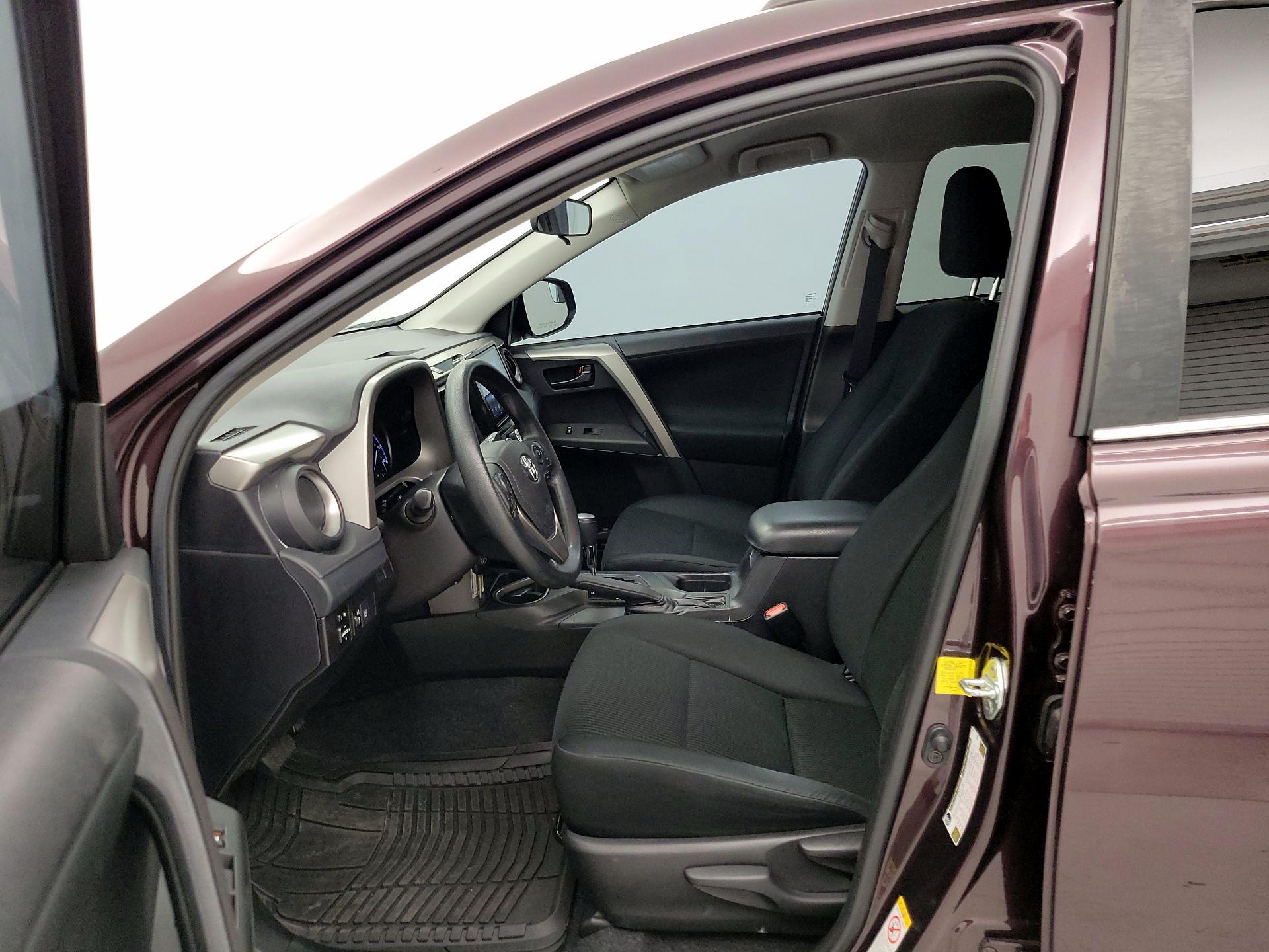 Thumbnail: 2017 Toyota RAV4 - 11