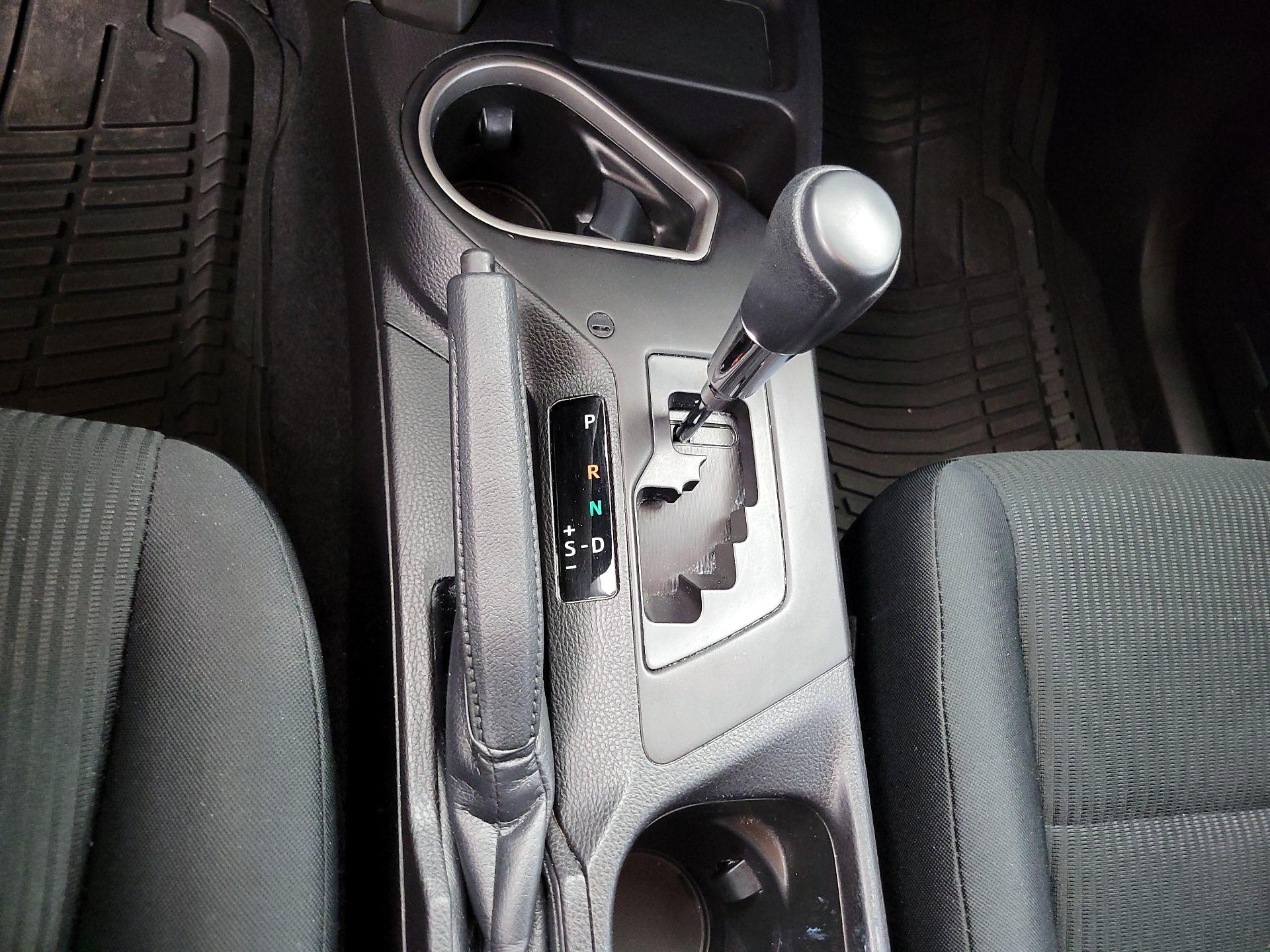 Thumbnail: 2017 Toyota RAV4 - 17