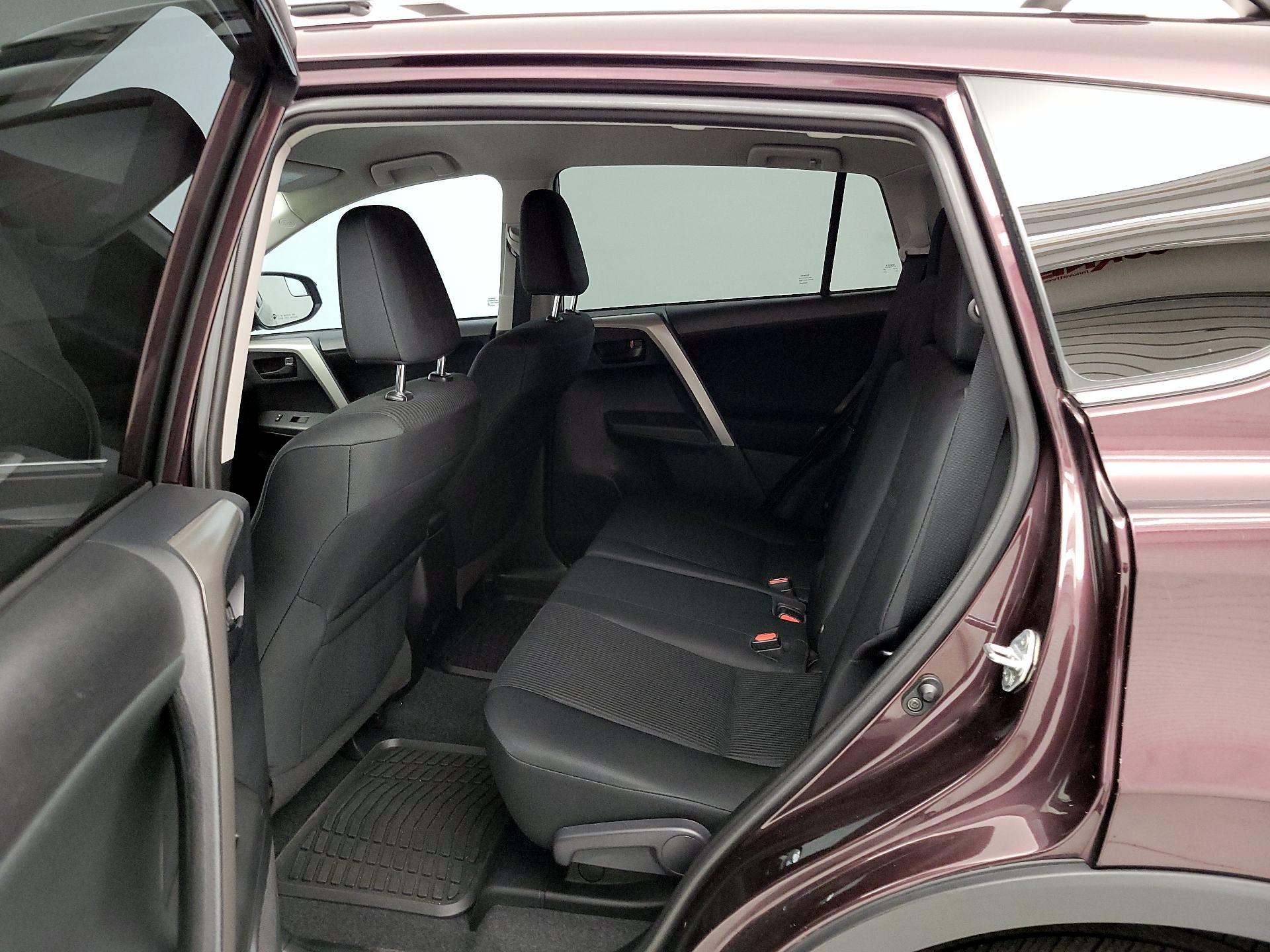 Thumbnail: 2017 Toyota RAV4 - 19