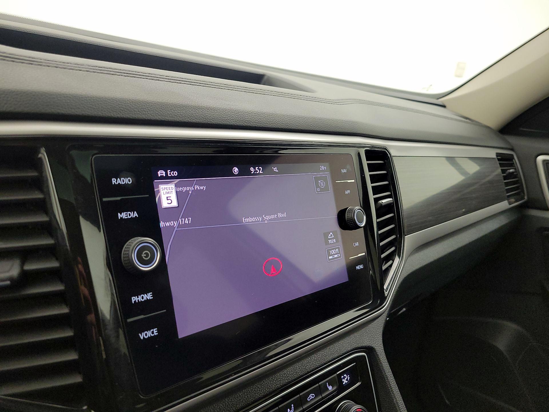 Thumbnail: 2021 Volkswagen Atlas - 14