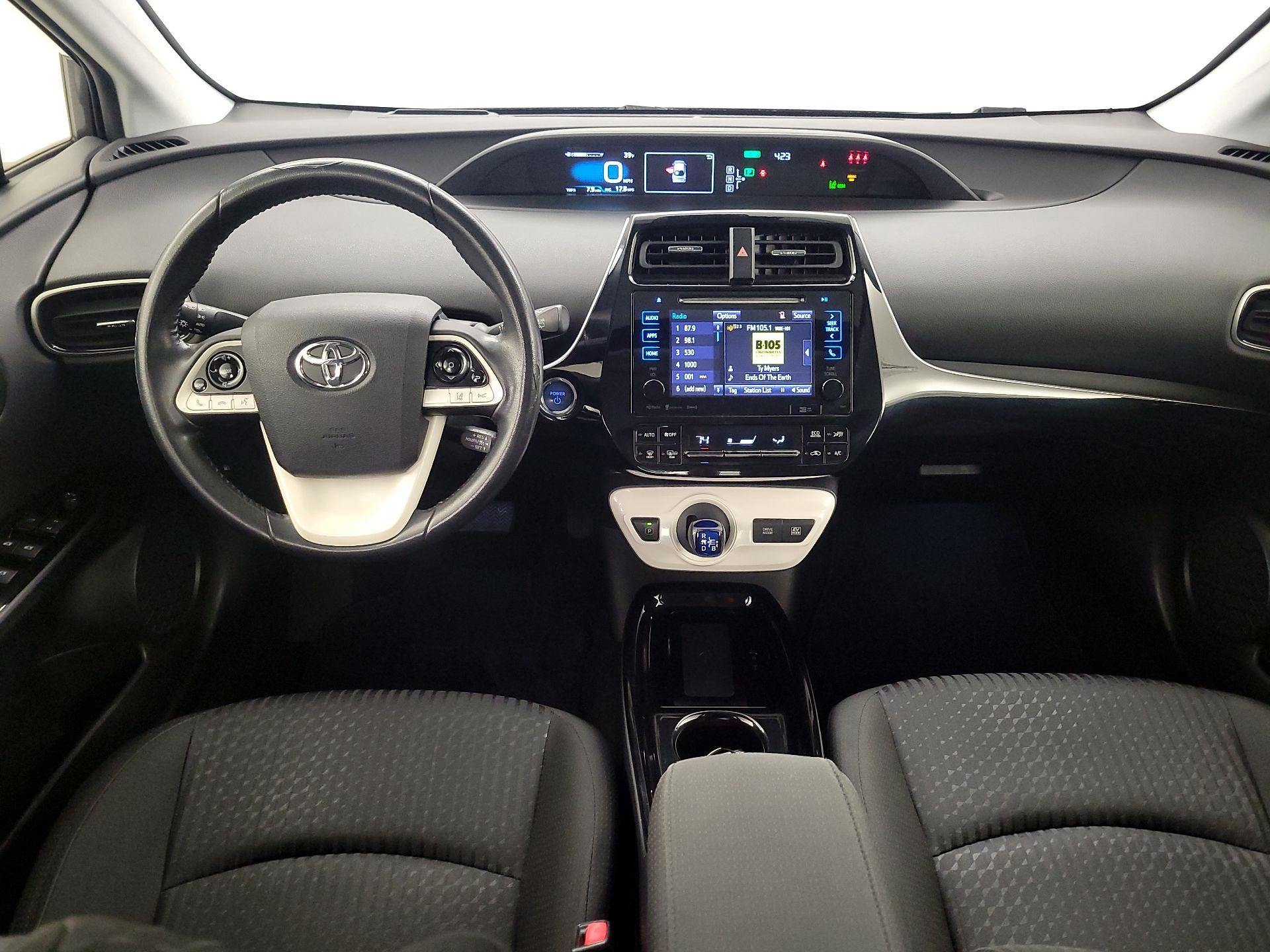 Thumbnail: 2018 Toyota Prius - 9