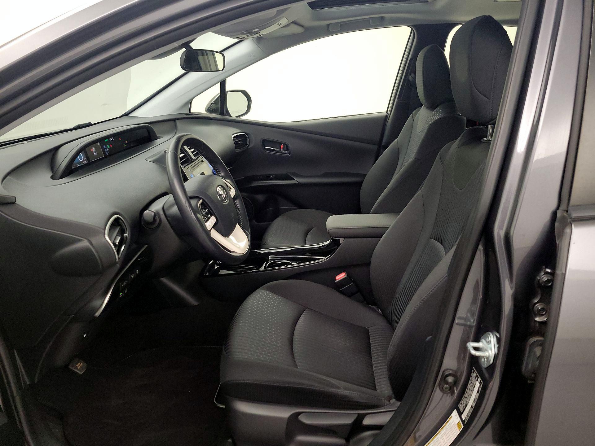 Thumbnail: 2018 Toyota Prius - 11