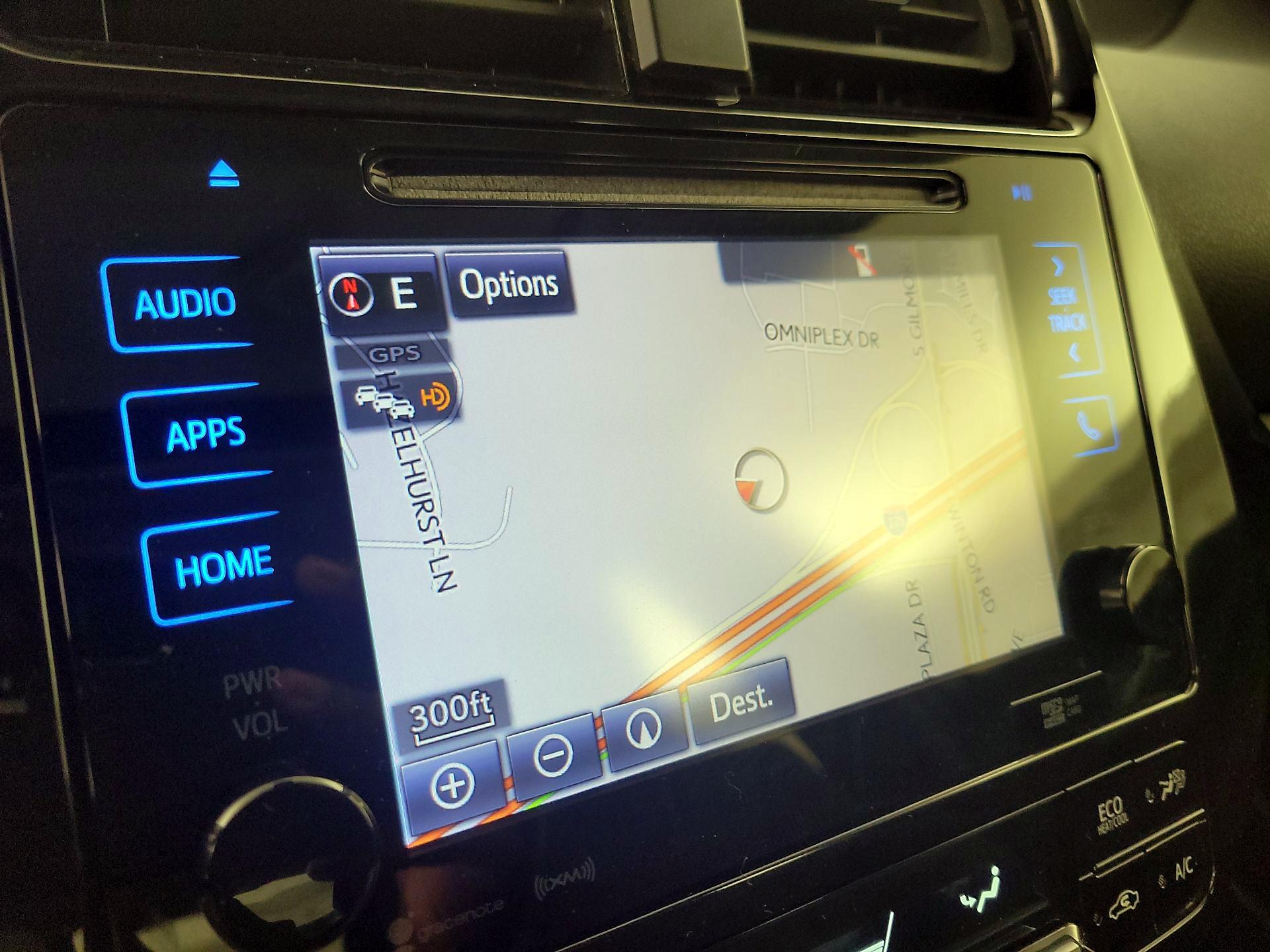 Thumbnail: 2018 Toyota Prius - 14