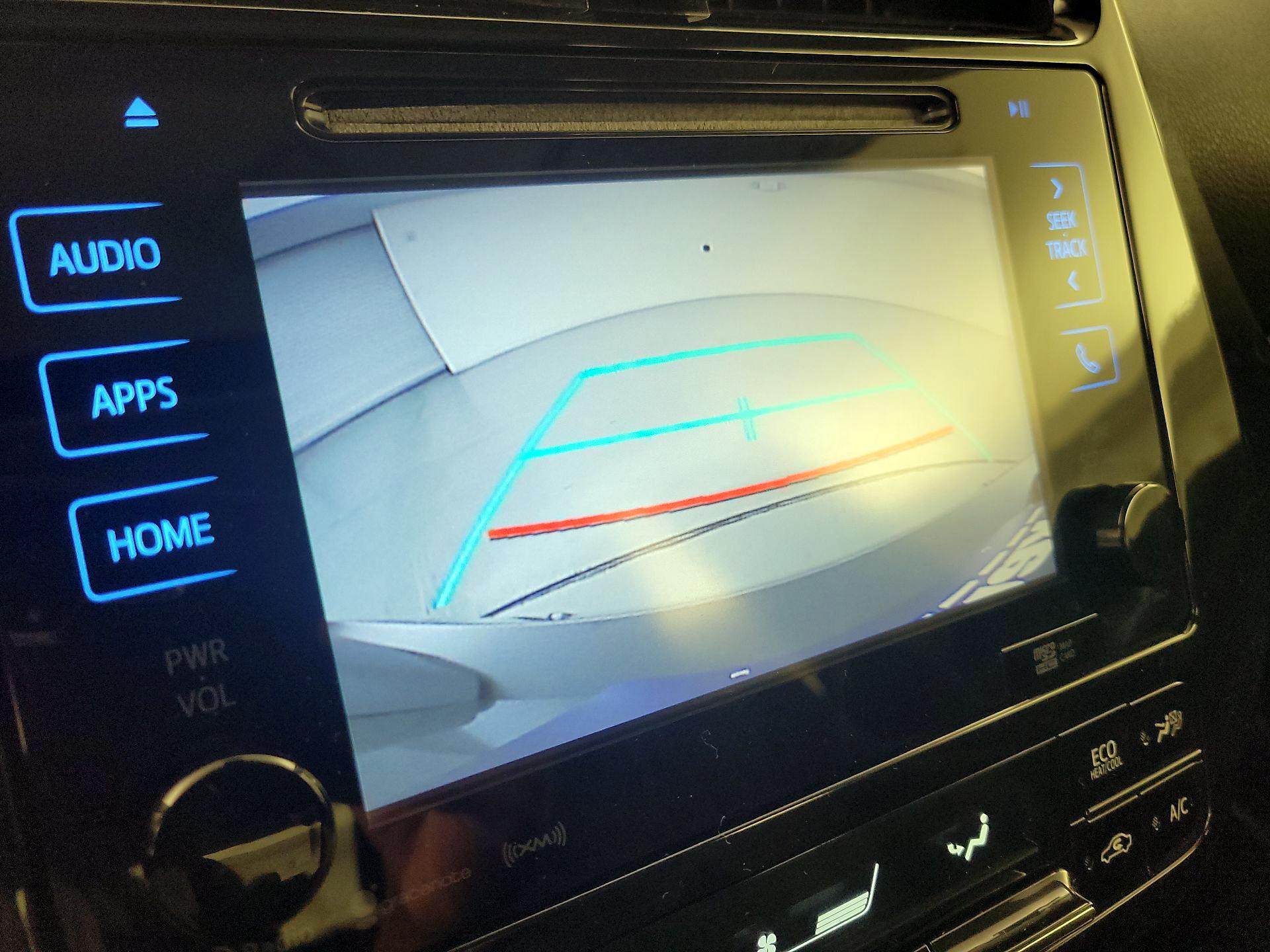 Thumbnail: 2018 Toyota Prius - 15