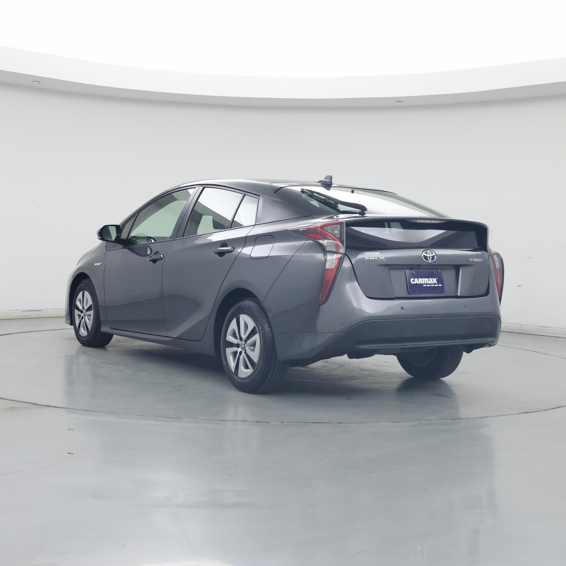 Thumbnail: 2018 Toyota Prius - 2