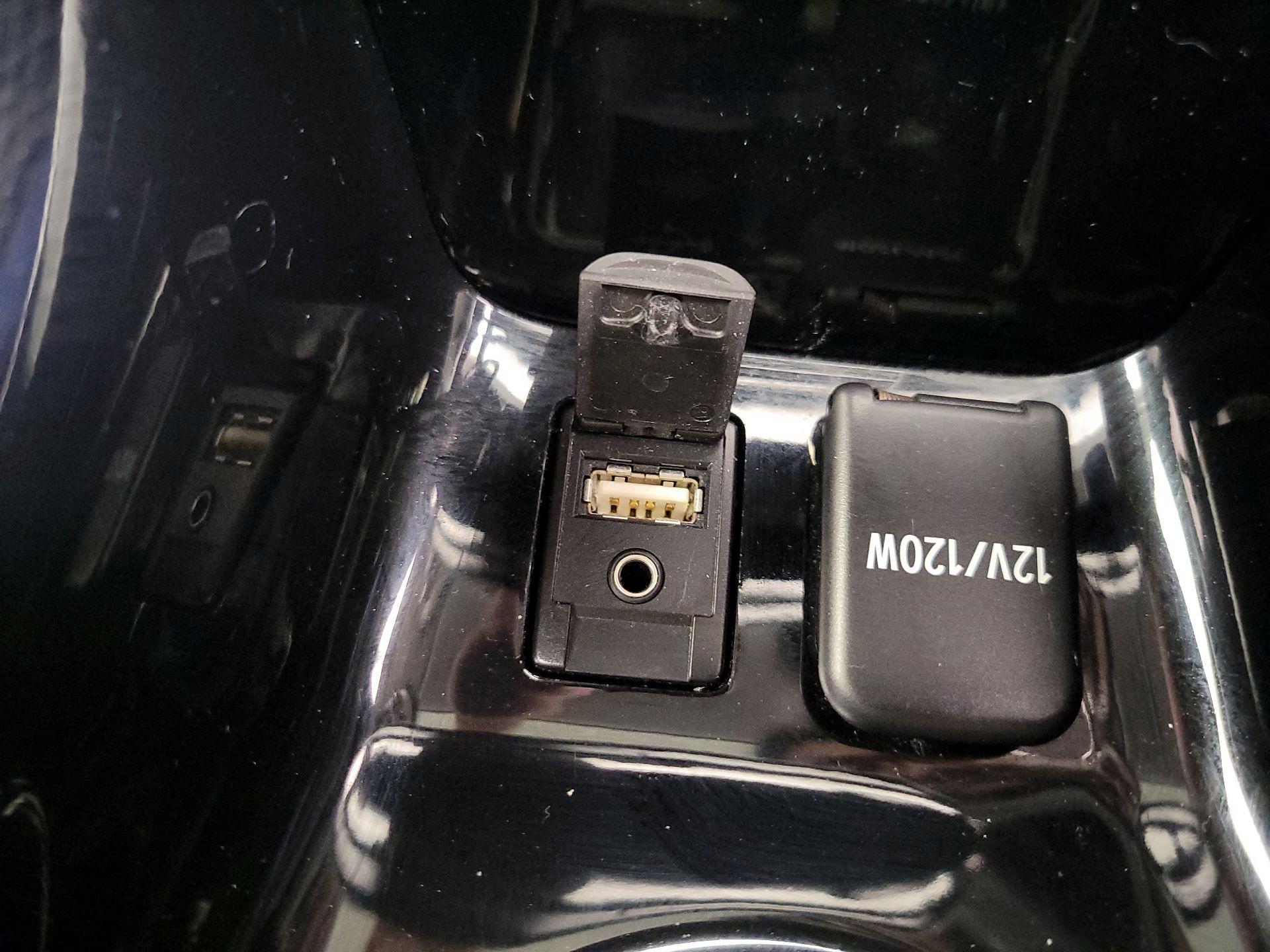 Thumbnail: 2018 Toyota Prius - 19