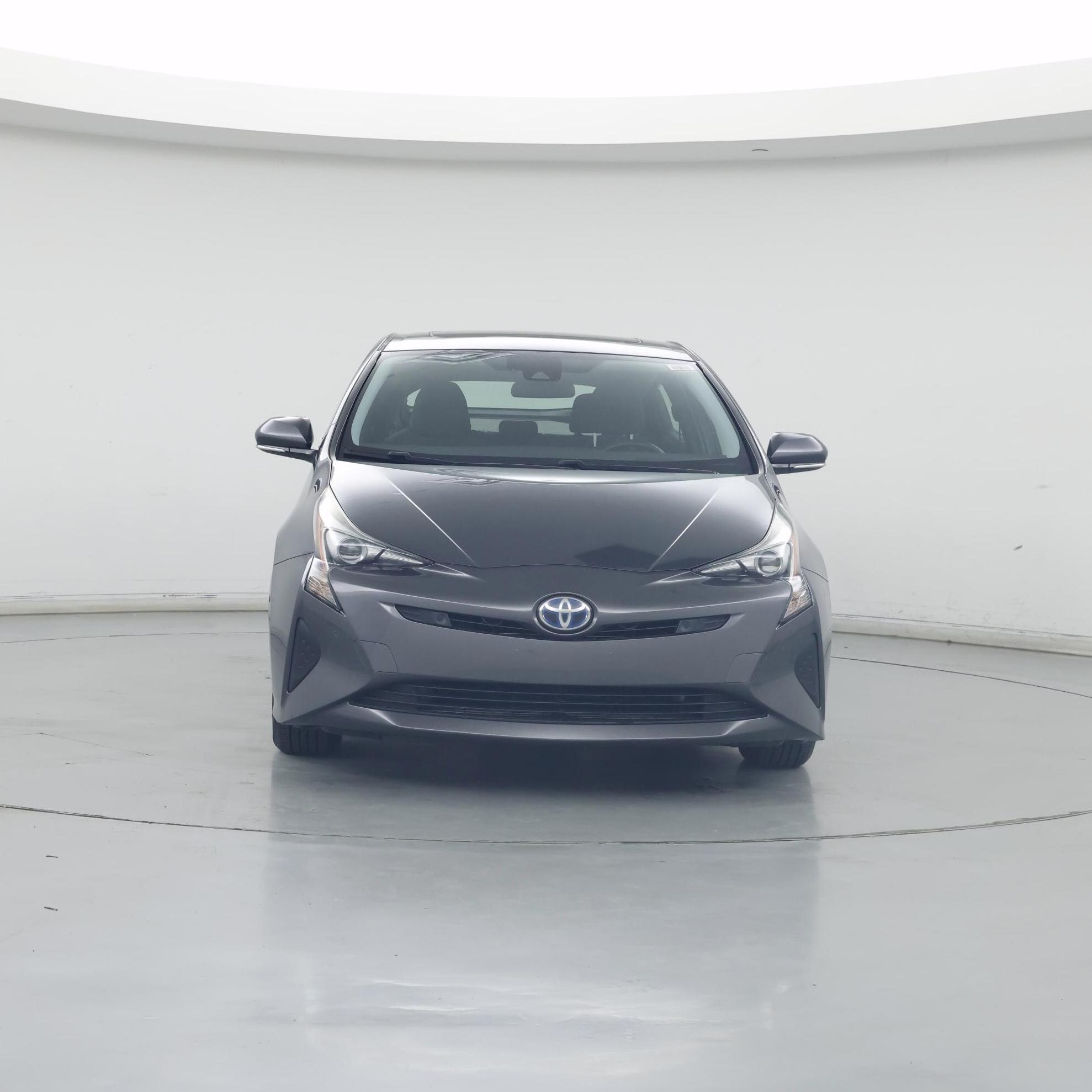 Thumbnail: 2018 Toyota Prius - 5