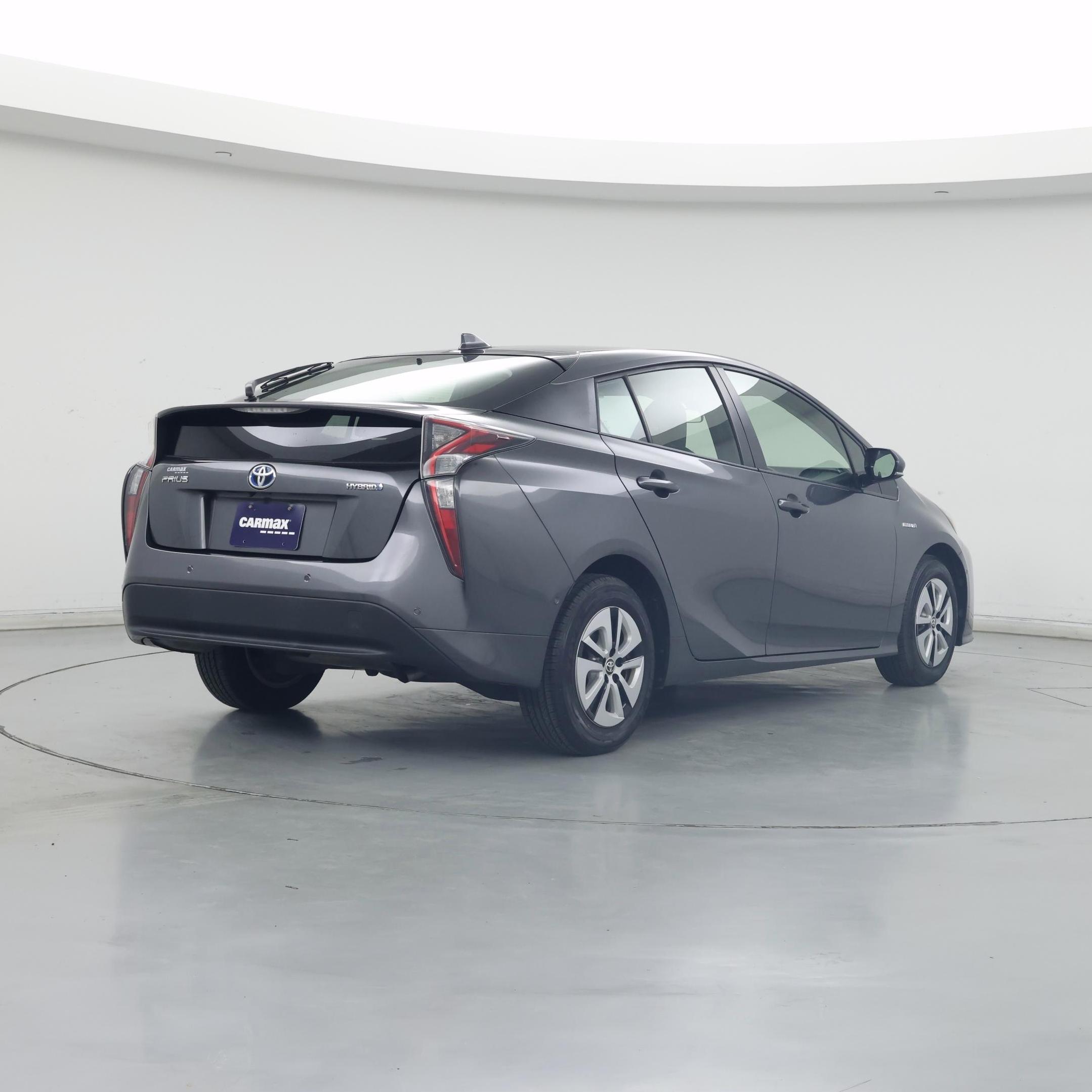 Thumbnail: 2018 Toyota Prius - 8