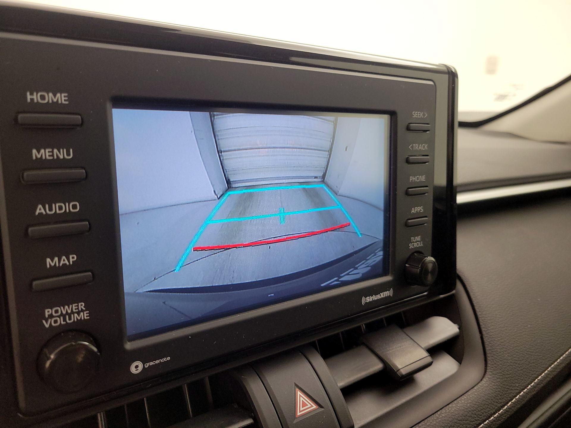 Thumbnail: 2020 Toyota RAV4 - 15