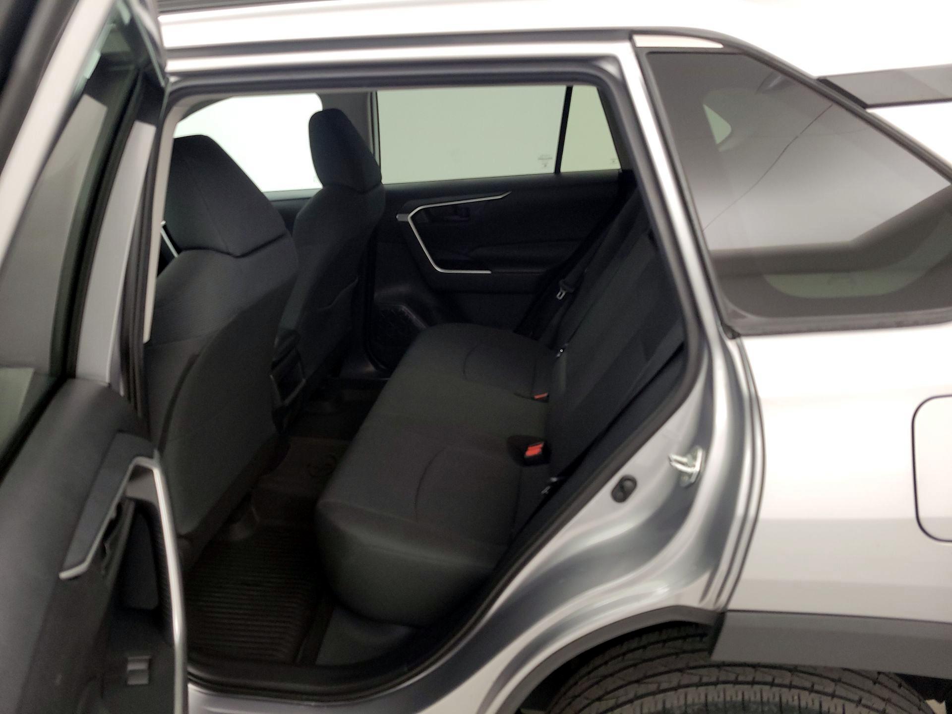 Thumbnail: 2020 Toyota RAV4 - 19