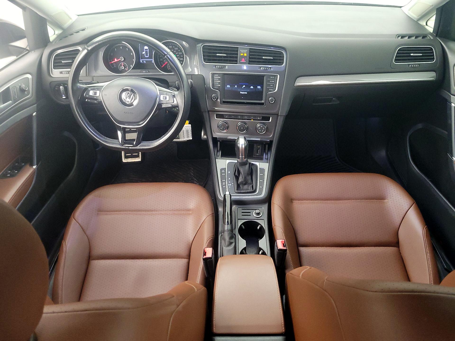 Thumbnail: 2017 Volkswagen Golf - 9