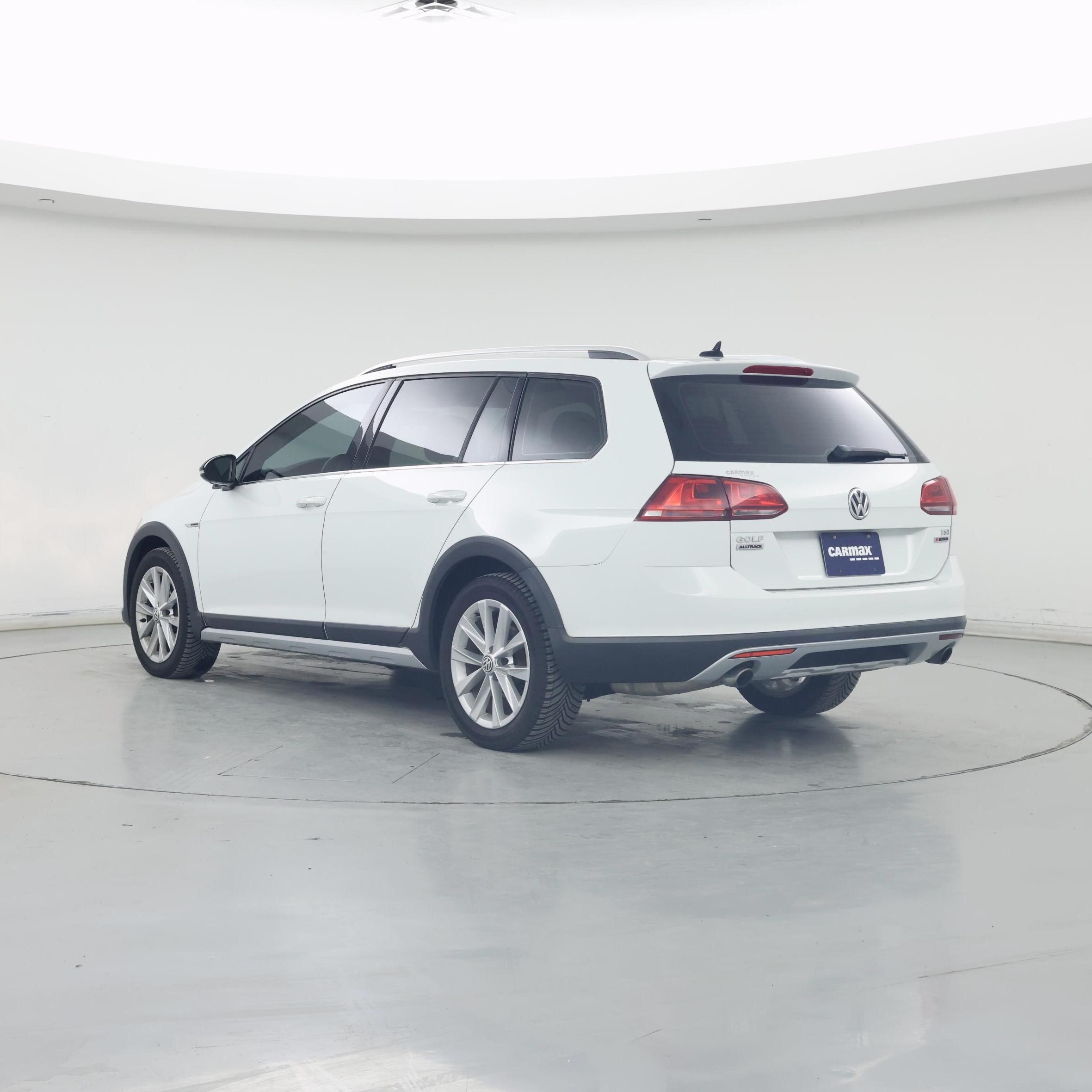 Thumbnail: 2017 Volkswagen Golf - 2