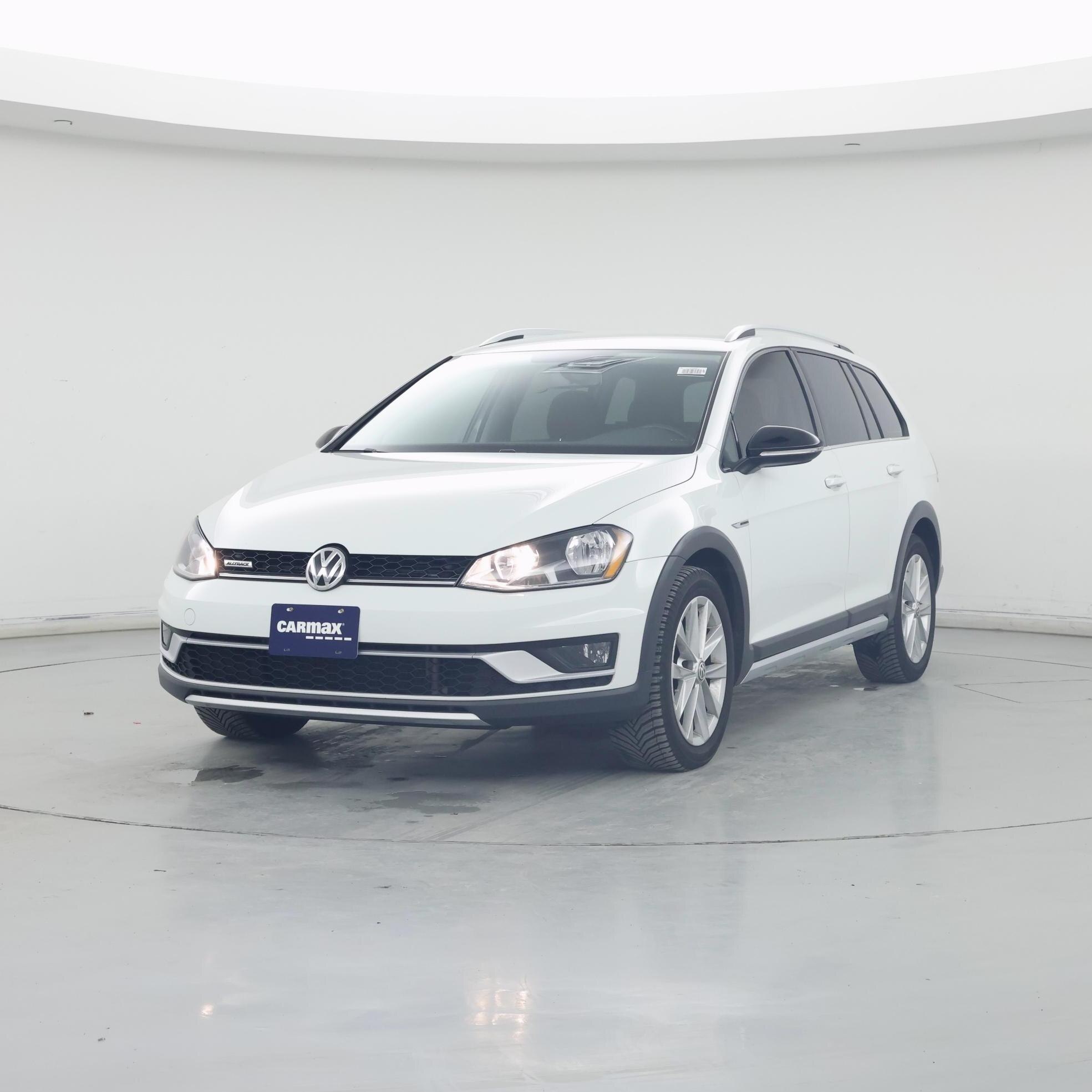 Thumbnail: 2017 Volkswagen Golf - 4