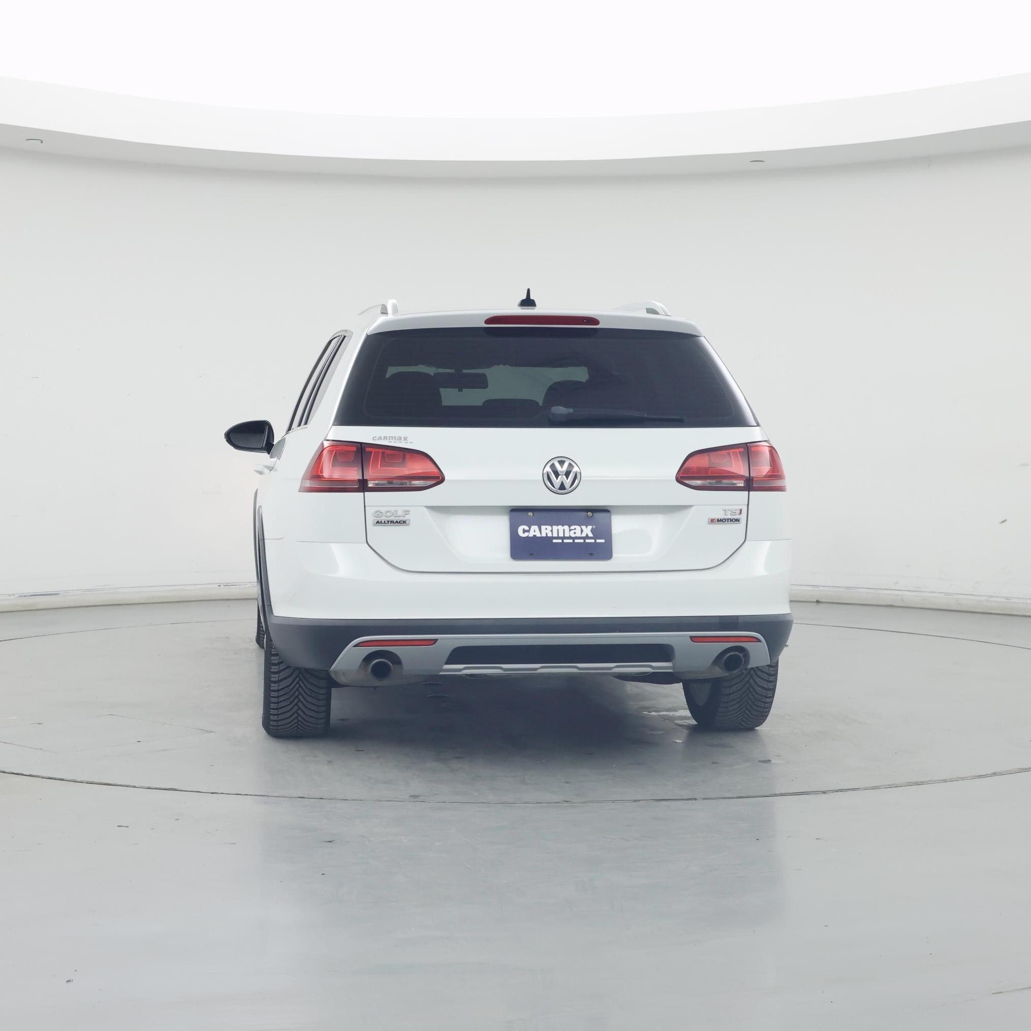 Thumbnail: 2017 Volkswagen Golf - 6