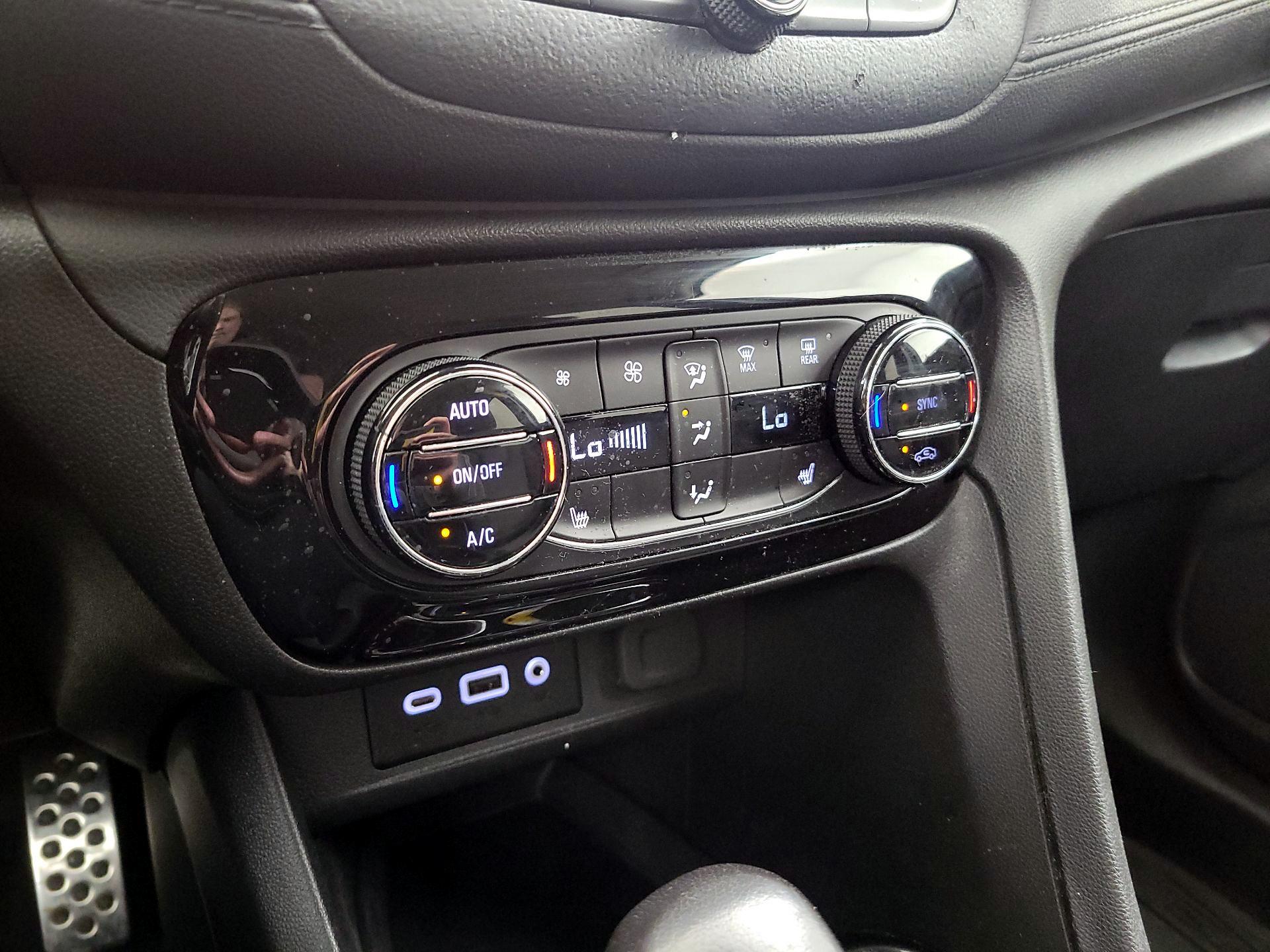 Thumbnail: 2023 Buick Encore GX - 16