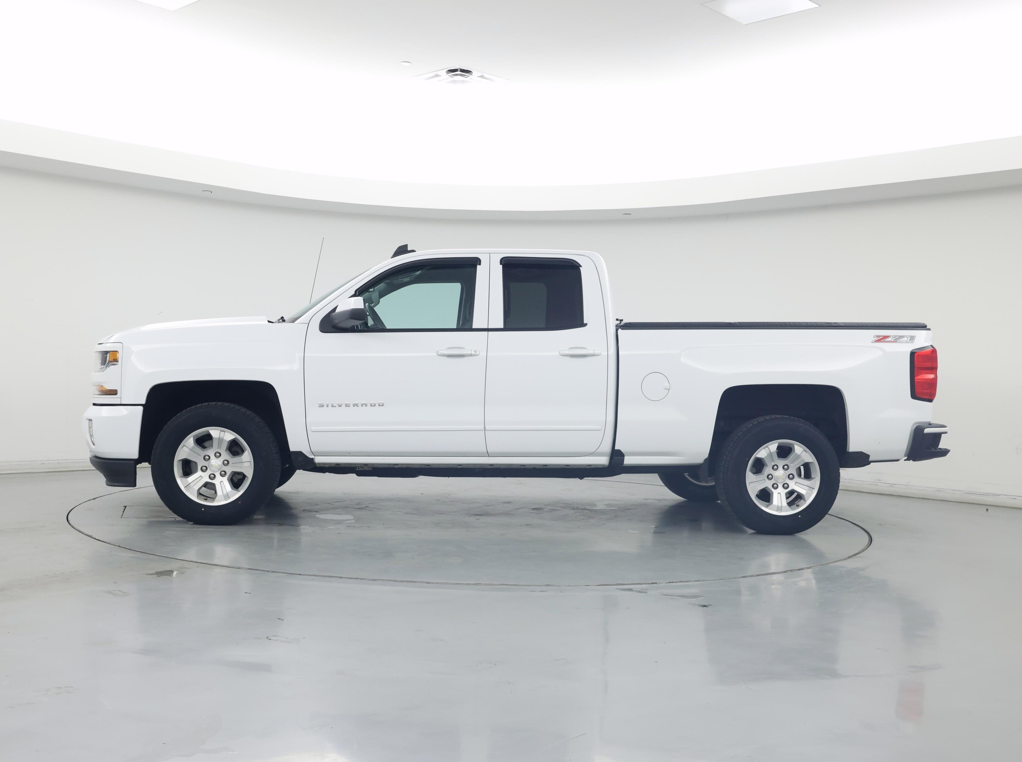 Thumbnail: 2016 Chevrolet Silverado 1500 - 3