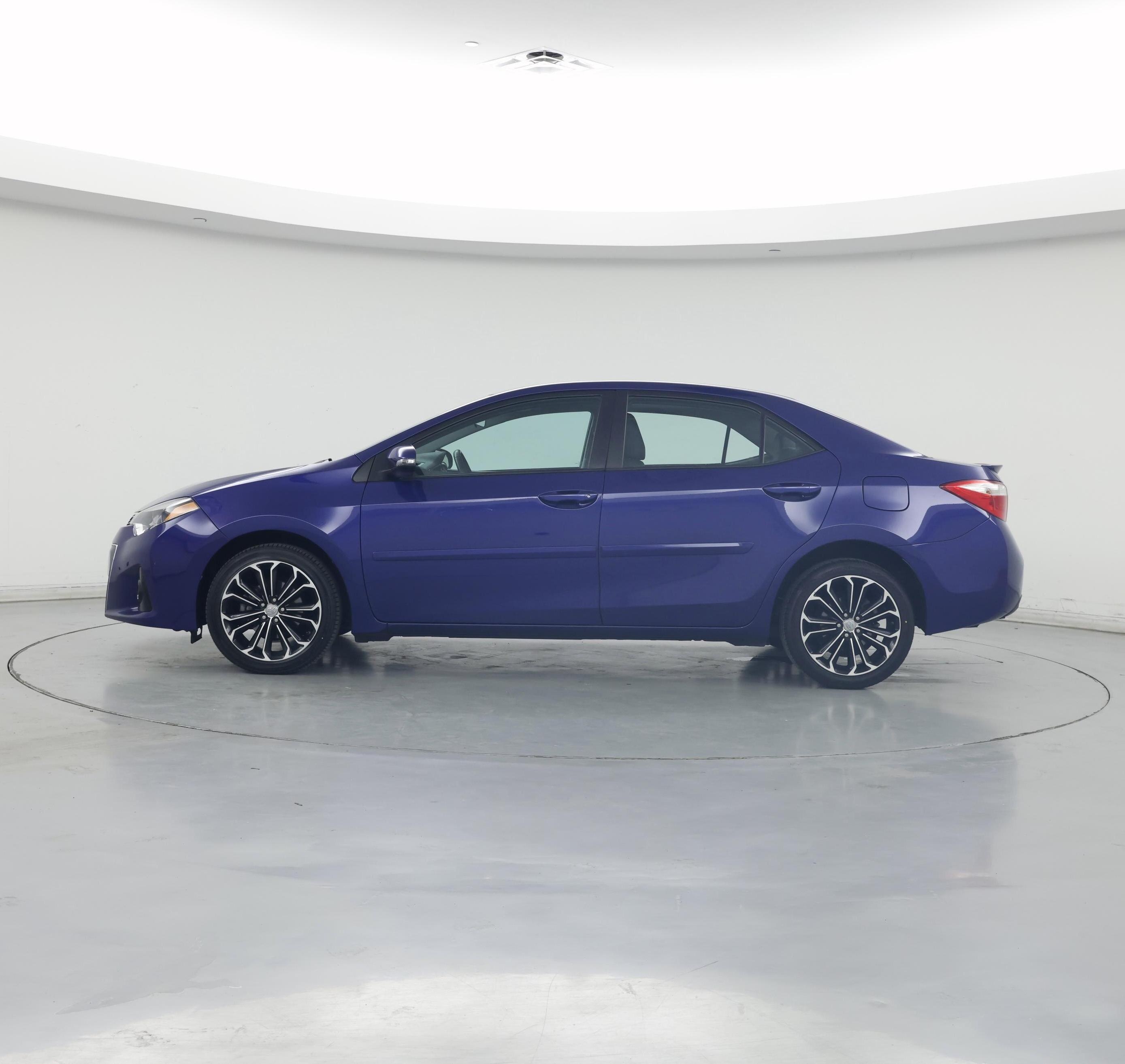 Thumbnail: 2014 Toyota Corolla - 3