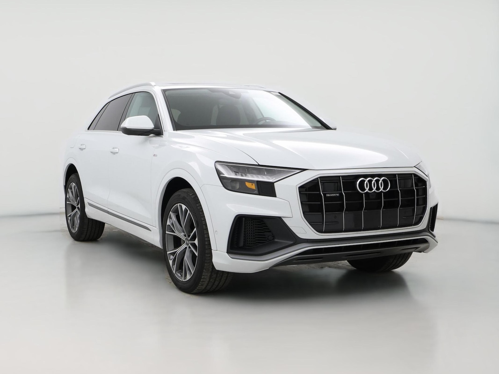 2023 Audi Q8 Premium Plus