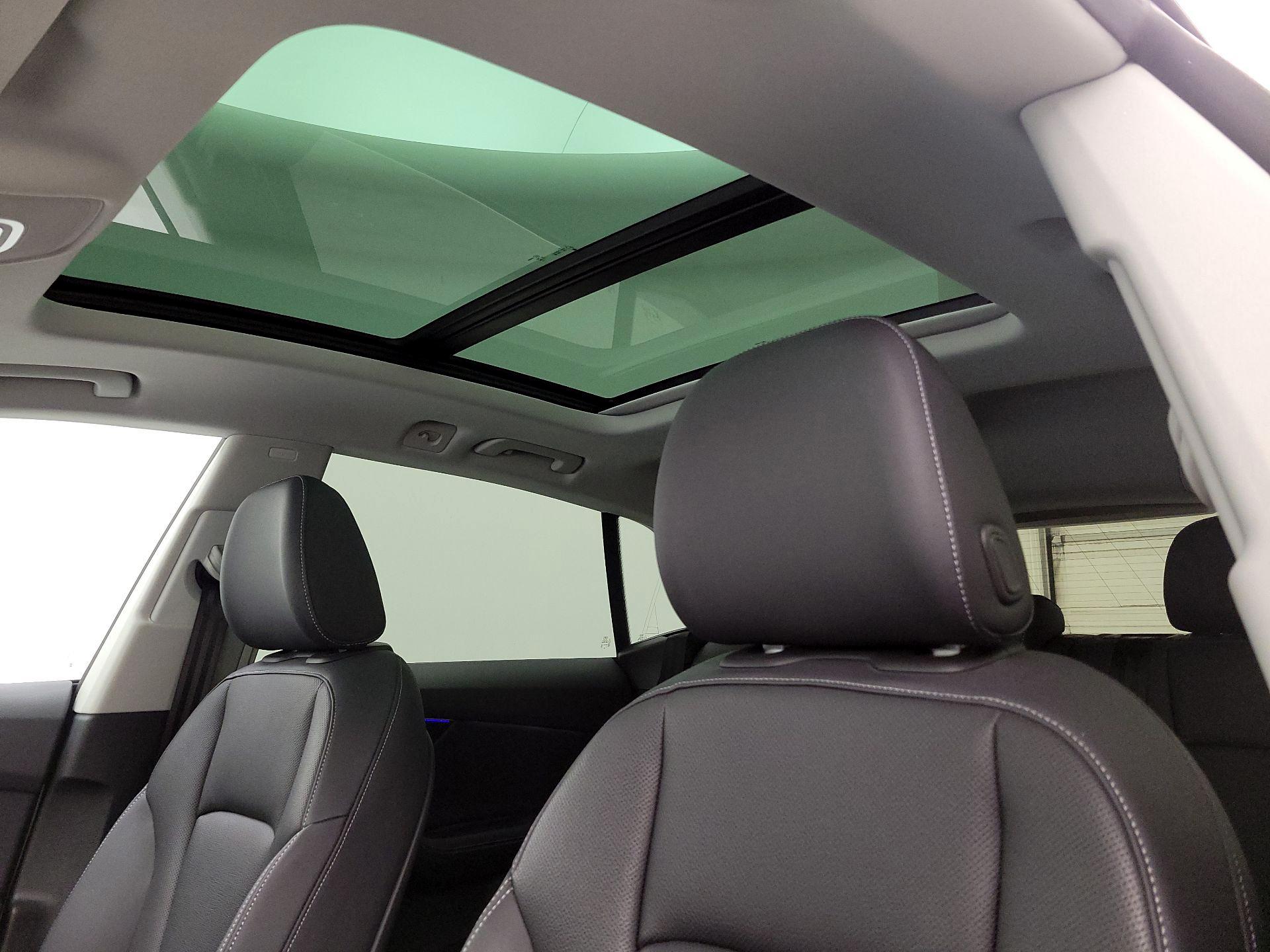 Thumbnail: 2023 Audi Q8 - 19