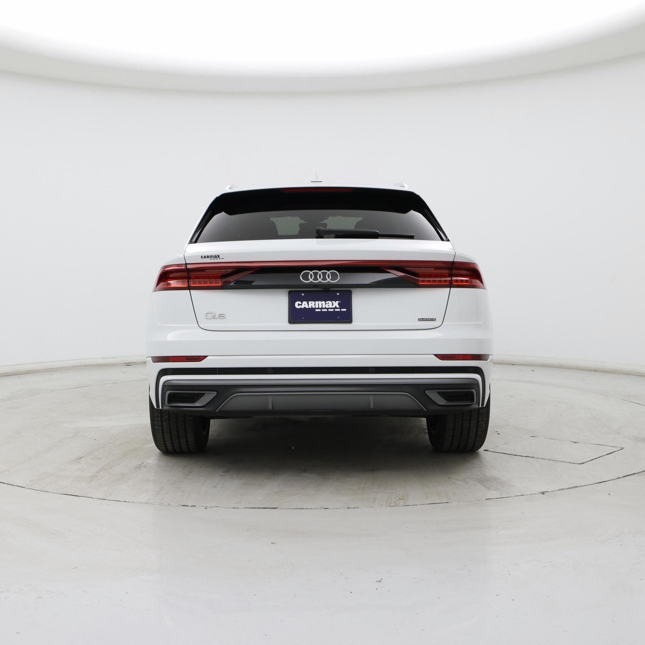 Thumbnail: 2023 Audi Q8 - 6