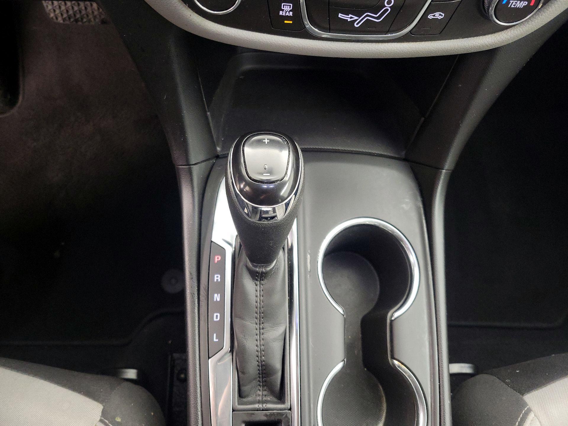 Thumbnail: 2018 Chevrolet Equinox - 17