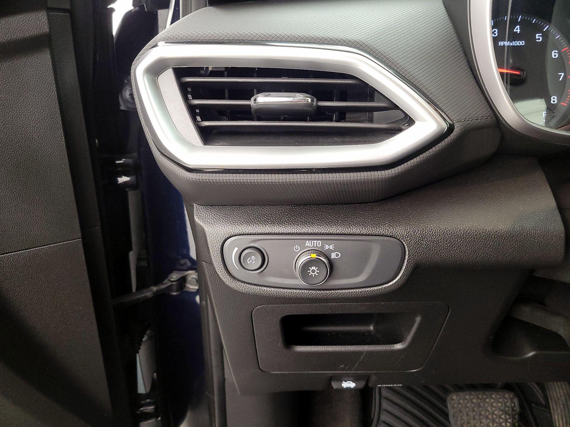 Thumbnail: 2021 Chevrolet TrailBlazer - 13