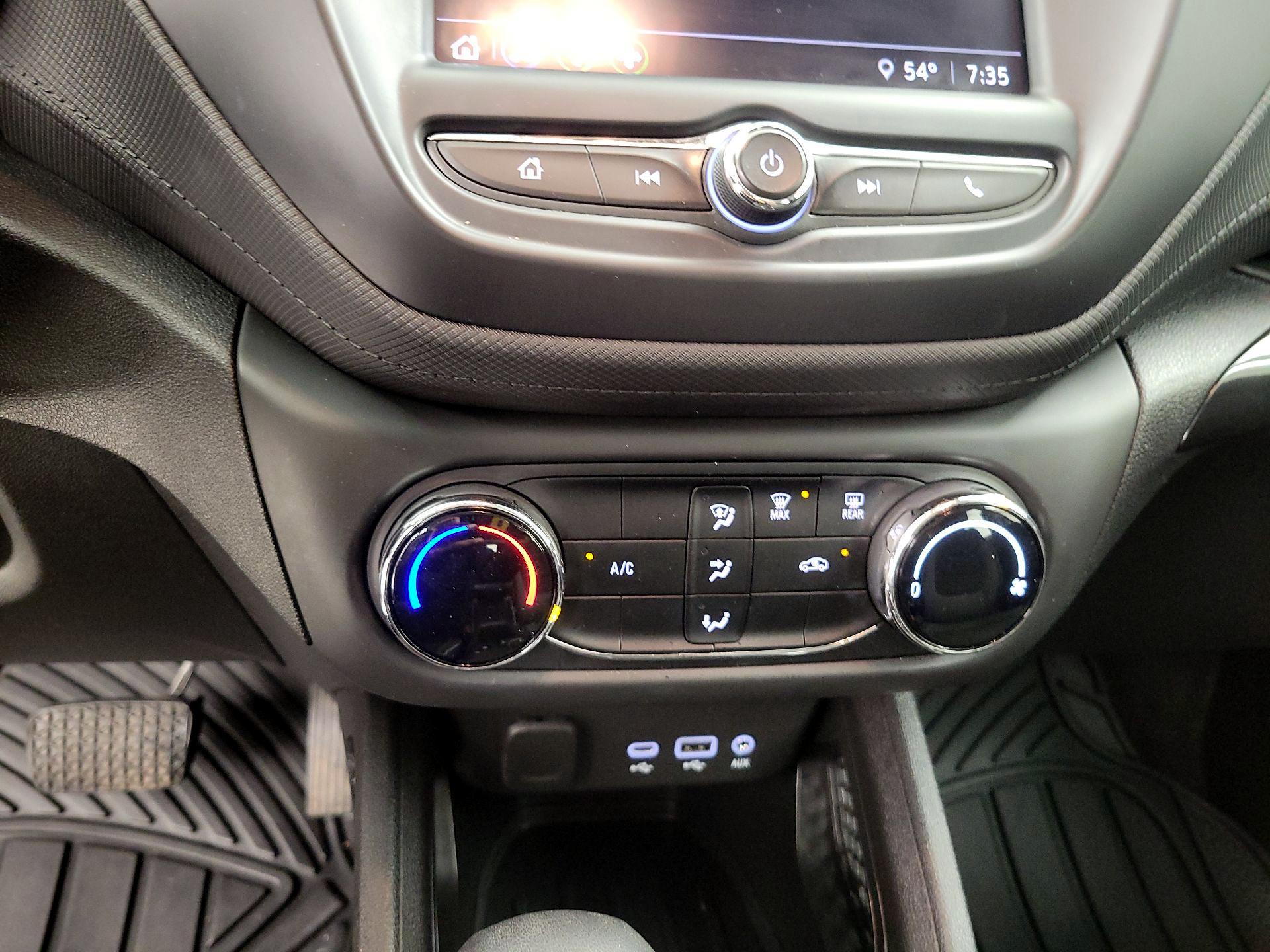 Thumbnail: 2021 Chevrolet TrailBlazer - 16