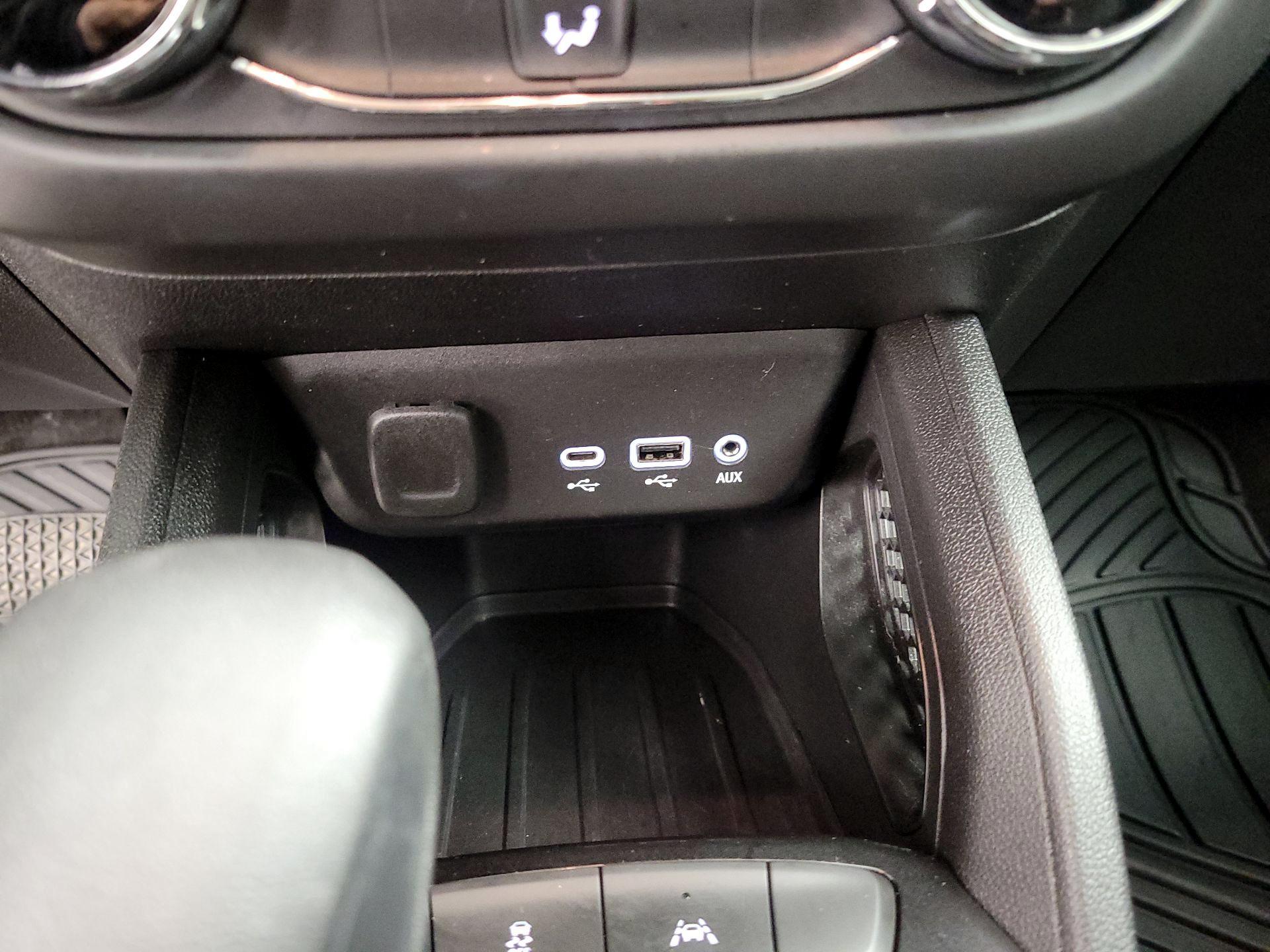 Thumbnail: 2021 Chevrolet TrailBlazer - 18