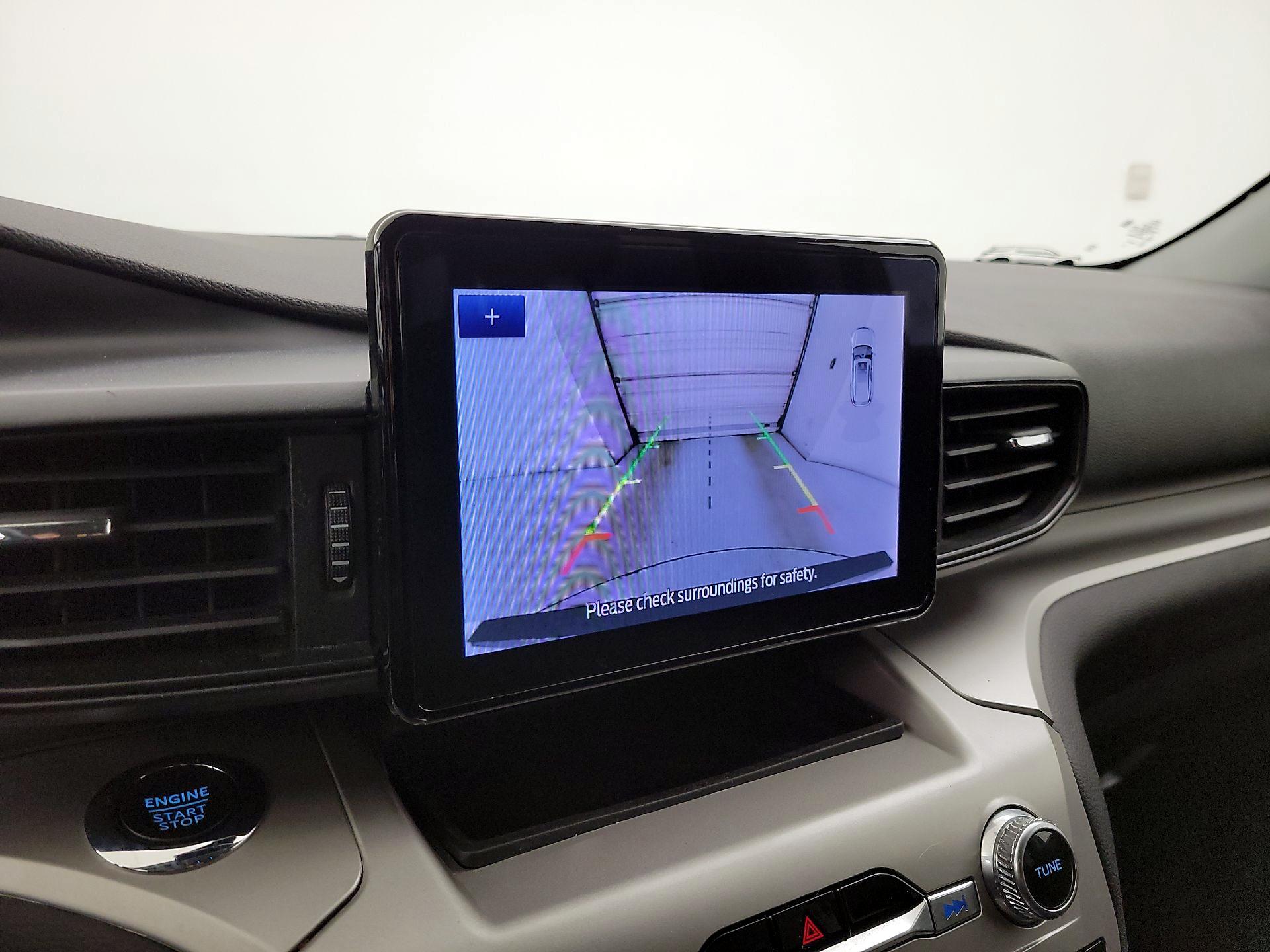 Thumbnail: 2022 Ford Explorer - 14